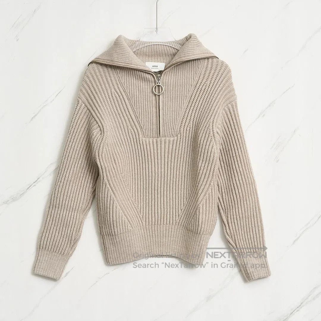 AMI Ami Paris Women's Solid Zip Collar Wool Sweater. Size M / US 6-8 / IT 42-44 - 1 Thumbnail