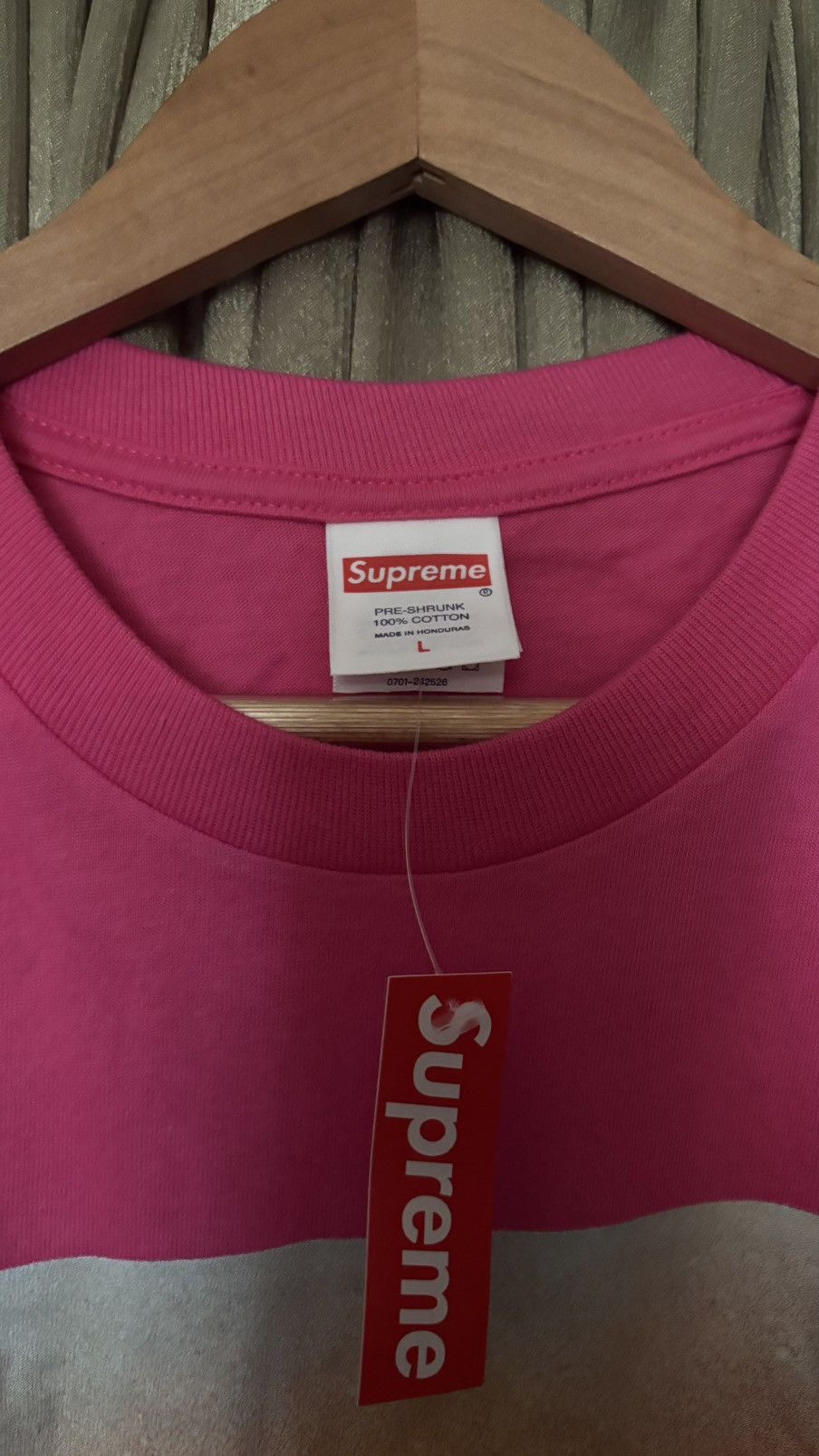 Supreme Supreme® “Mouse” Tee, Fuchsia (L) [S/S 2025, Week 7] Size US L / EU 52-54 / 3 - 4 Thumbnail