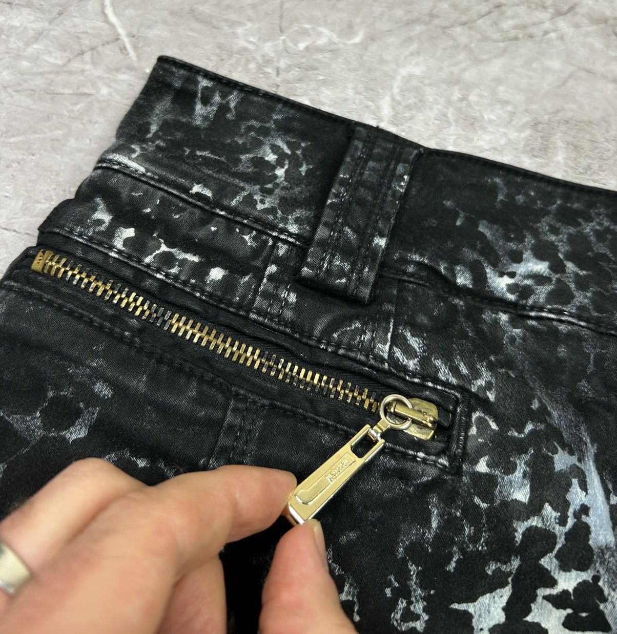 Just Cavalli Roberto Just Cavalli Japanese 0Os Vintage Y2K Mini Skirt S Size 27" / US 4 / IT 40 - 3 Thumbnail