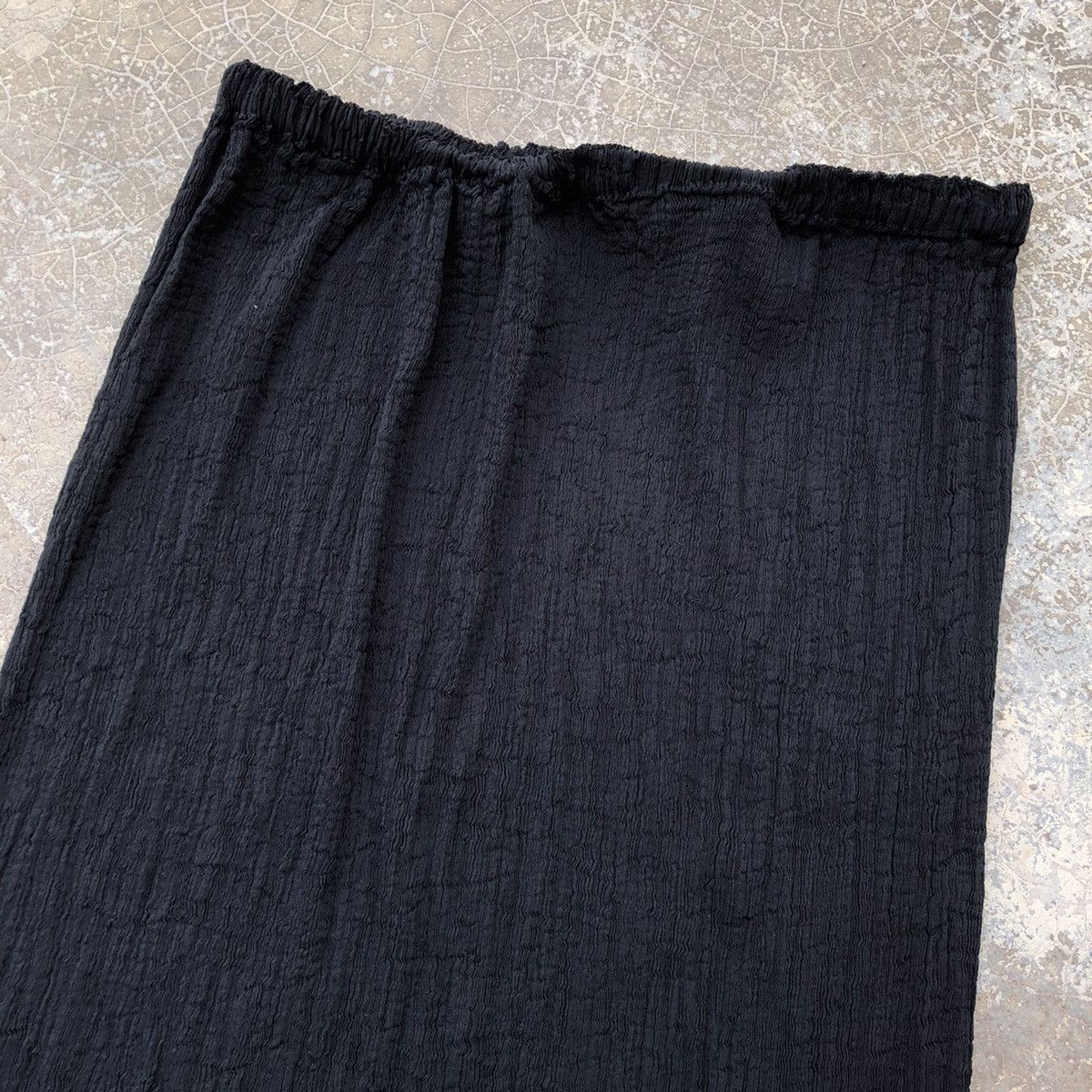 Issey Miyake ME Issey Miyake Pleated Midi Skirt Size 30" / US 8 / IT 44 - 2 Thumbnail