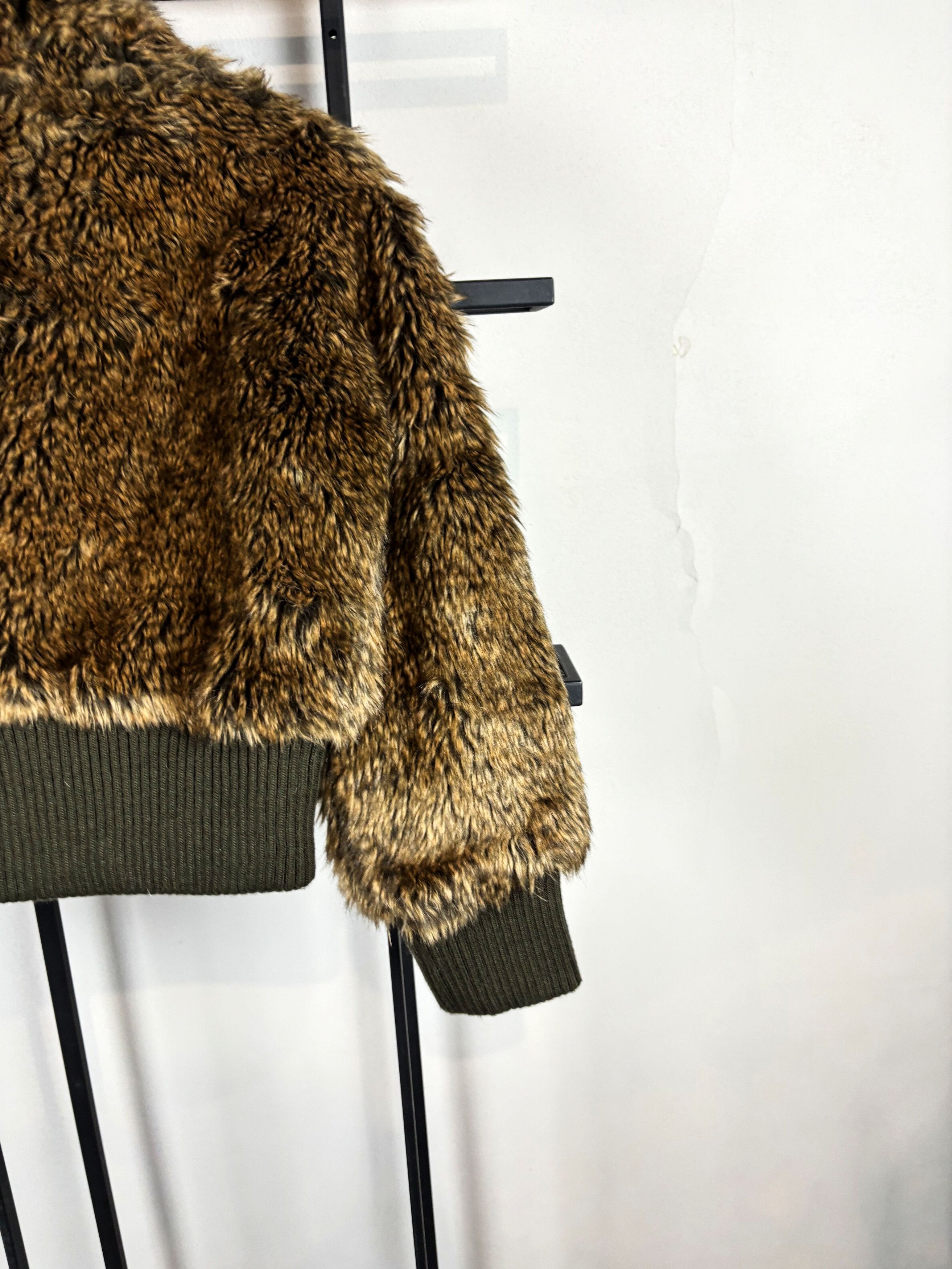 Vintage Y2K Faux Fur Jacket Cropped Brown Soft Grunge Streetwear Fit Size US S / EU 44-46 / 1 - 7 Thumbnail