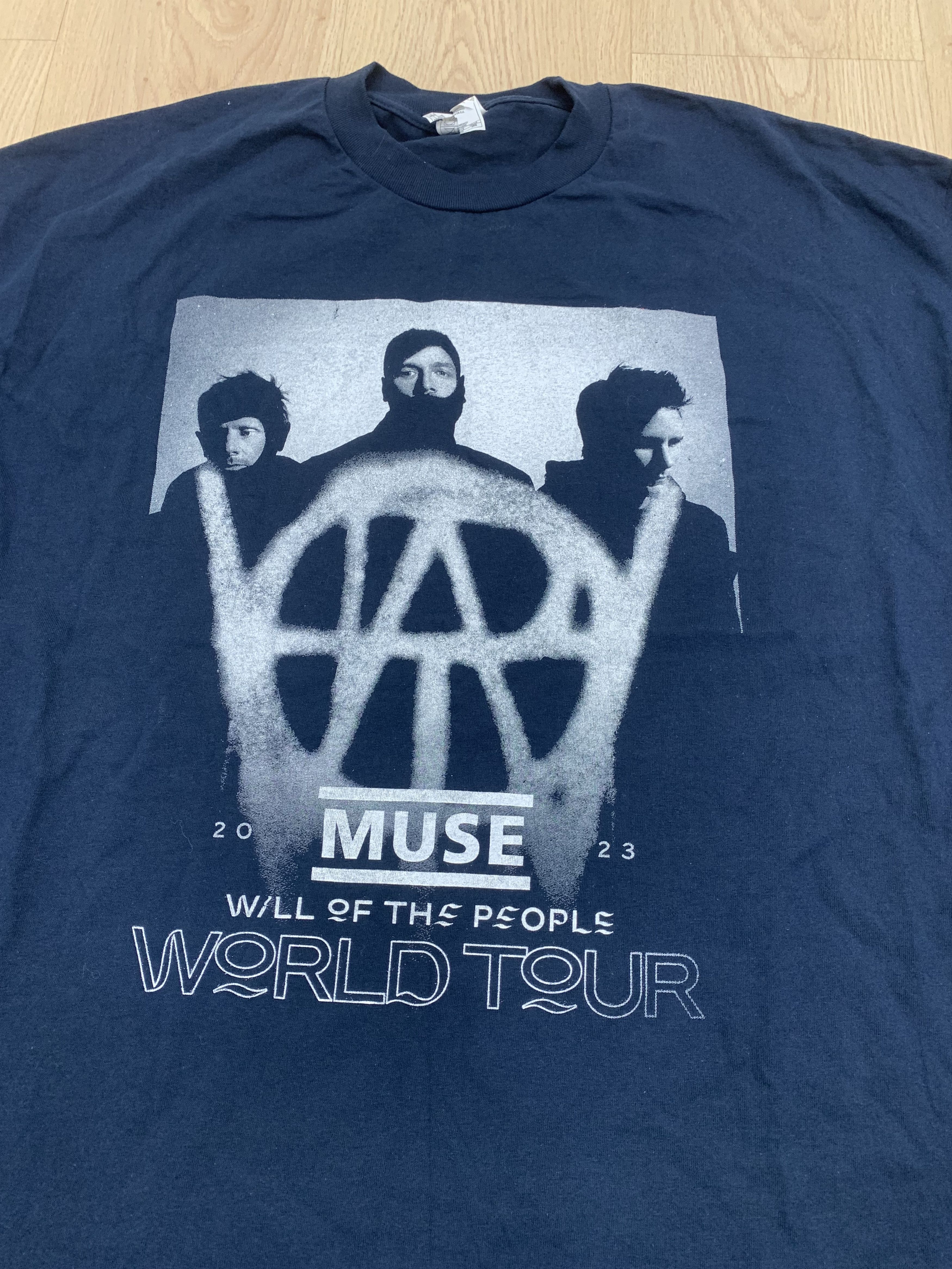Band Tees MUSE BAND TOUR SHIRT RADIOHEAD NIRVANA OASIS BRITPOP BLUR Size US XXL / EU 58 / 5 - 2 Thumbnail