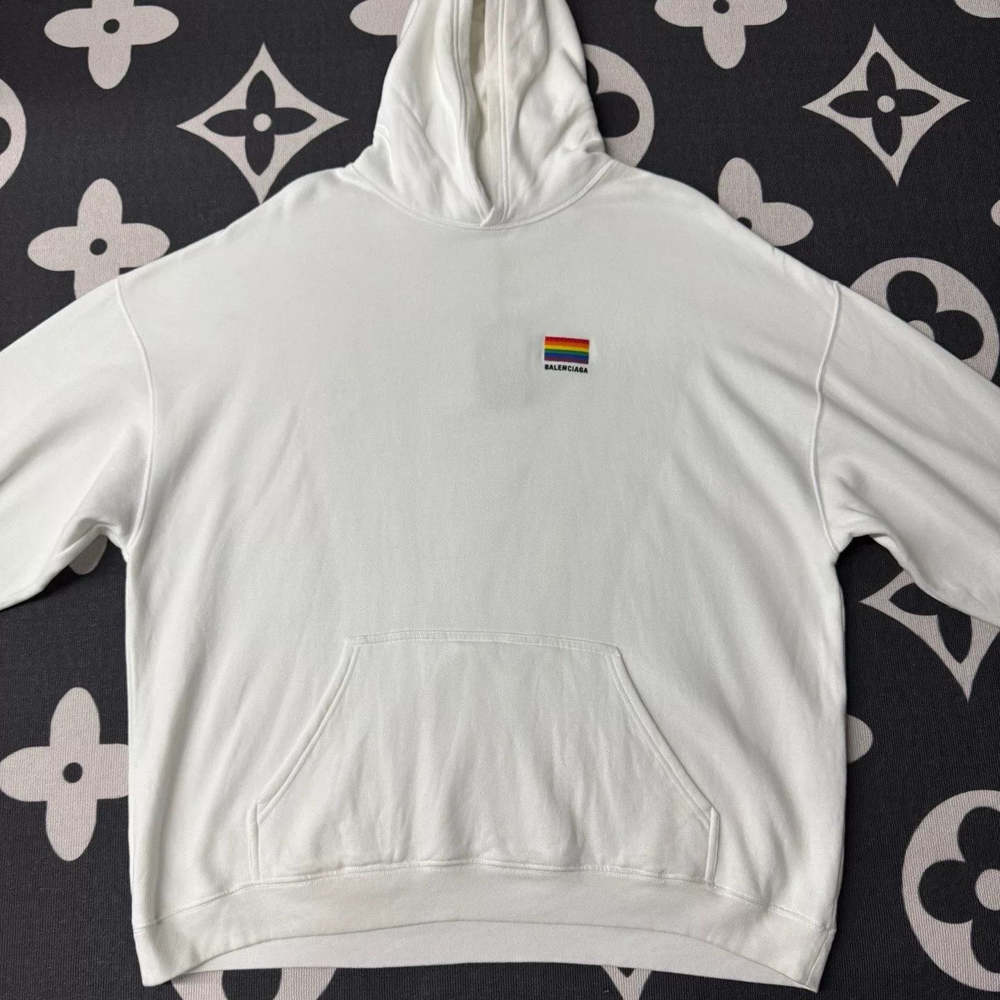 Balenciaga Balenciaga Rainbow Flag White Hoodie Size US XS / EU 42 / 0 - 1 Thumbnail