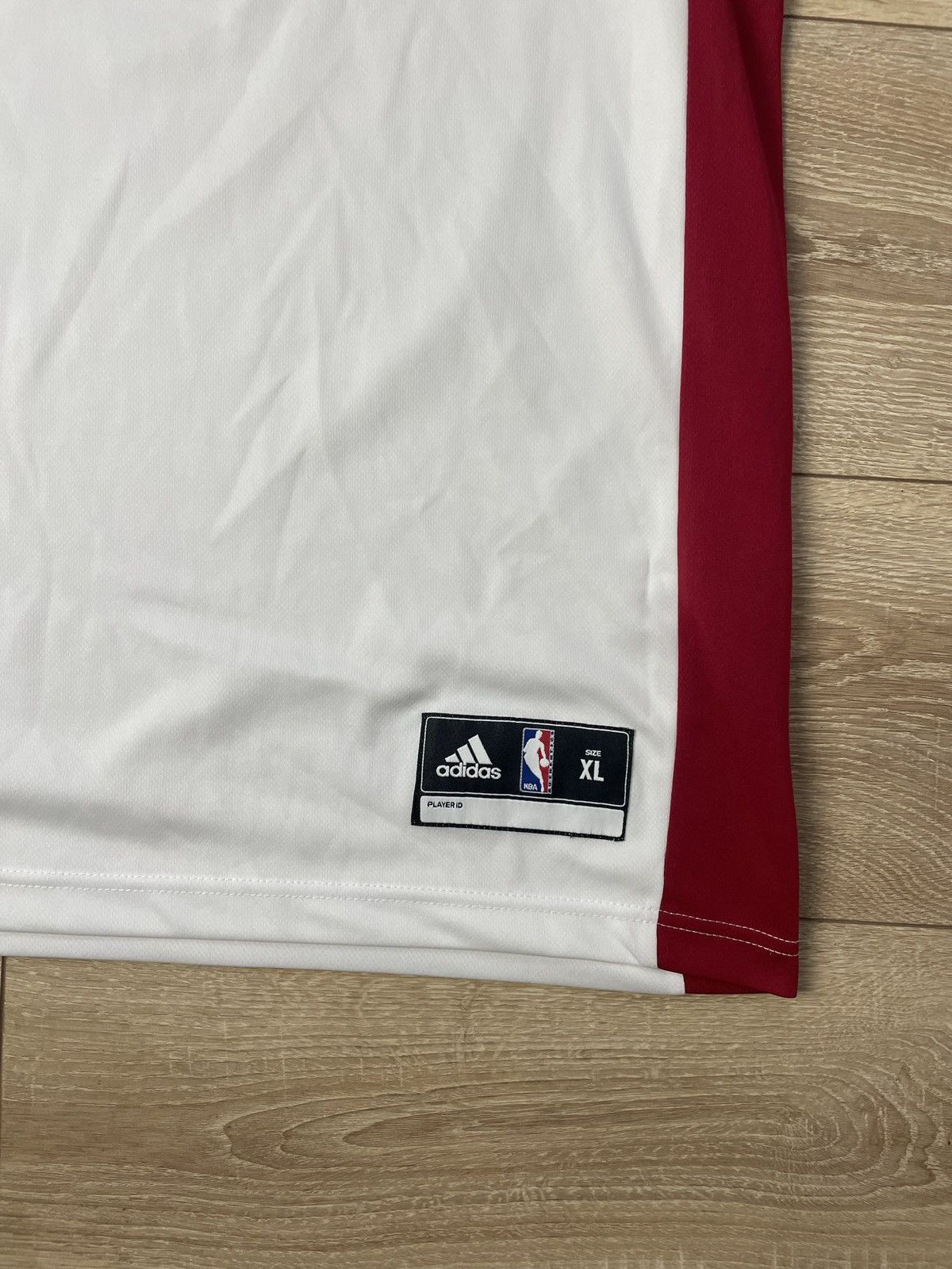 Adidas Vintage Adidas Miami Heat LeBron James Jersey Mens XL Size US XL / EU 56 / 4 - 2 Thumbnail