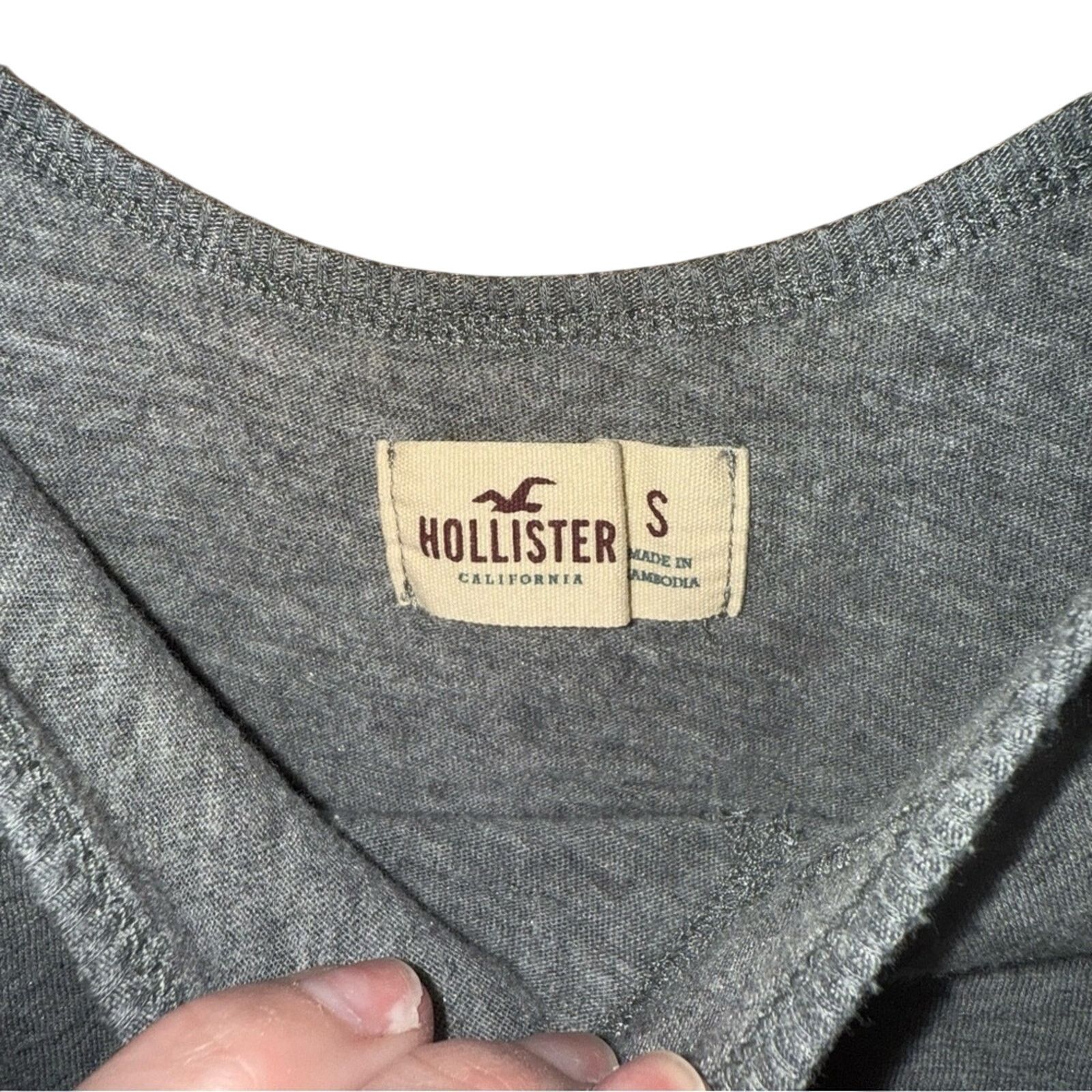 Hollister Hollister Size Small Gray Tank Top Size S / US 4 / IT 40 - 3 Thumbnail