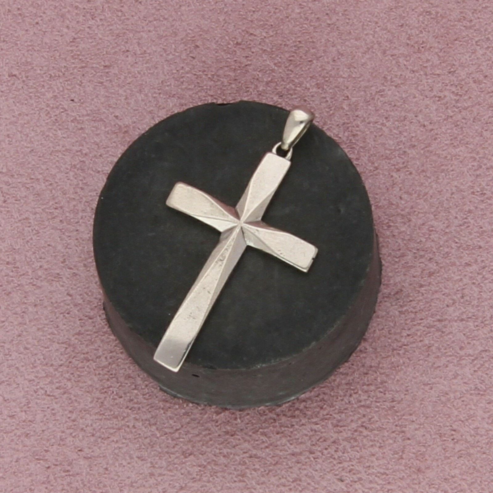 Sterling Silver sterling silver vintage faith cross pendant Size ONE SIZE - 1 Thumbnail