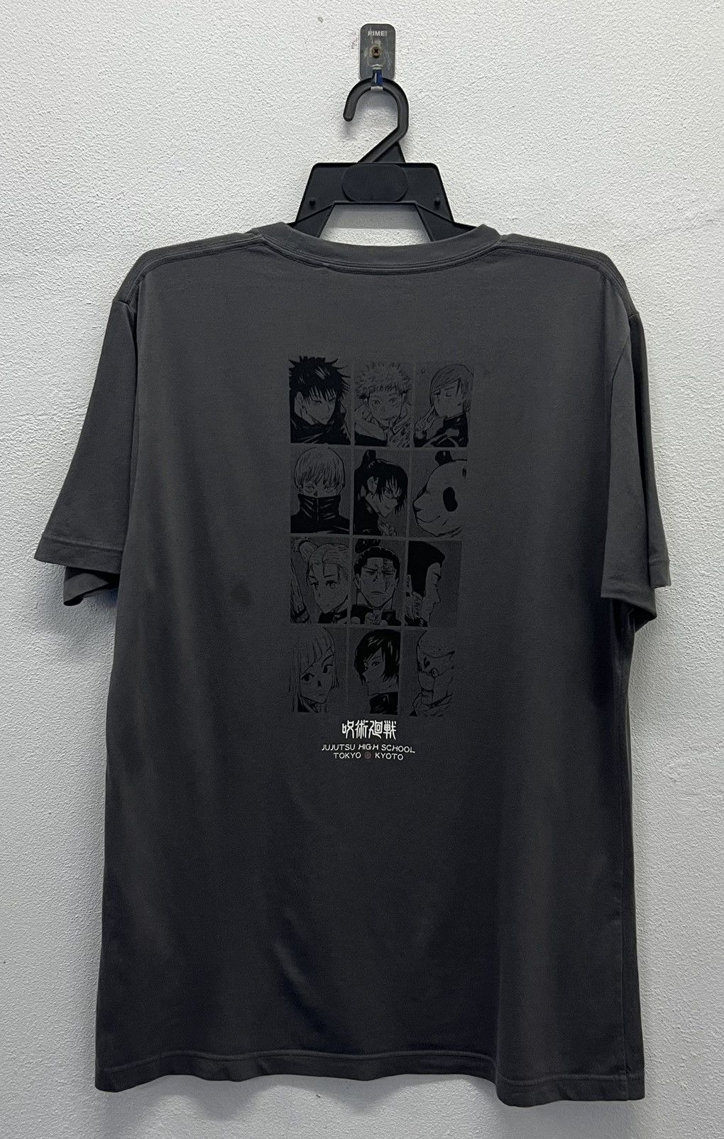 Anime × Uniqlo × Vintage 🔥grailsale🔥 VINTAGE JUJUTSU KAISEN SHIRT Size US M / EU 48-50 / 2 - 1 Thumbnail
