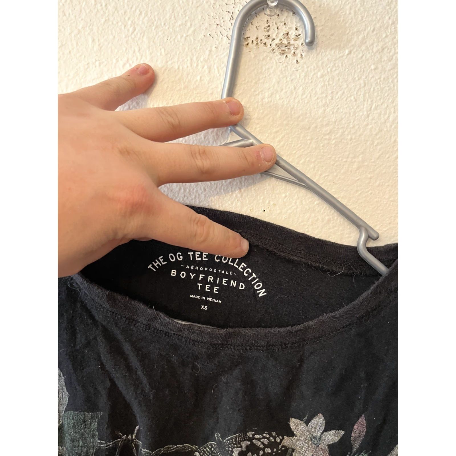 Aeropostale VINTAGE Aeropostale The OG Tee Collection Botanical Flowers and Butterflies Tee XS Size XS / US 0-2 / IT 36-38 - 3 Thumbnail
