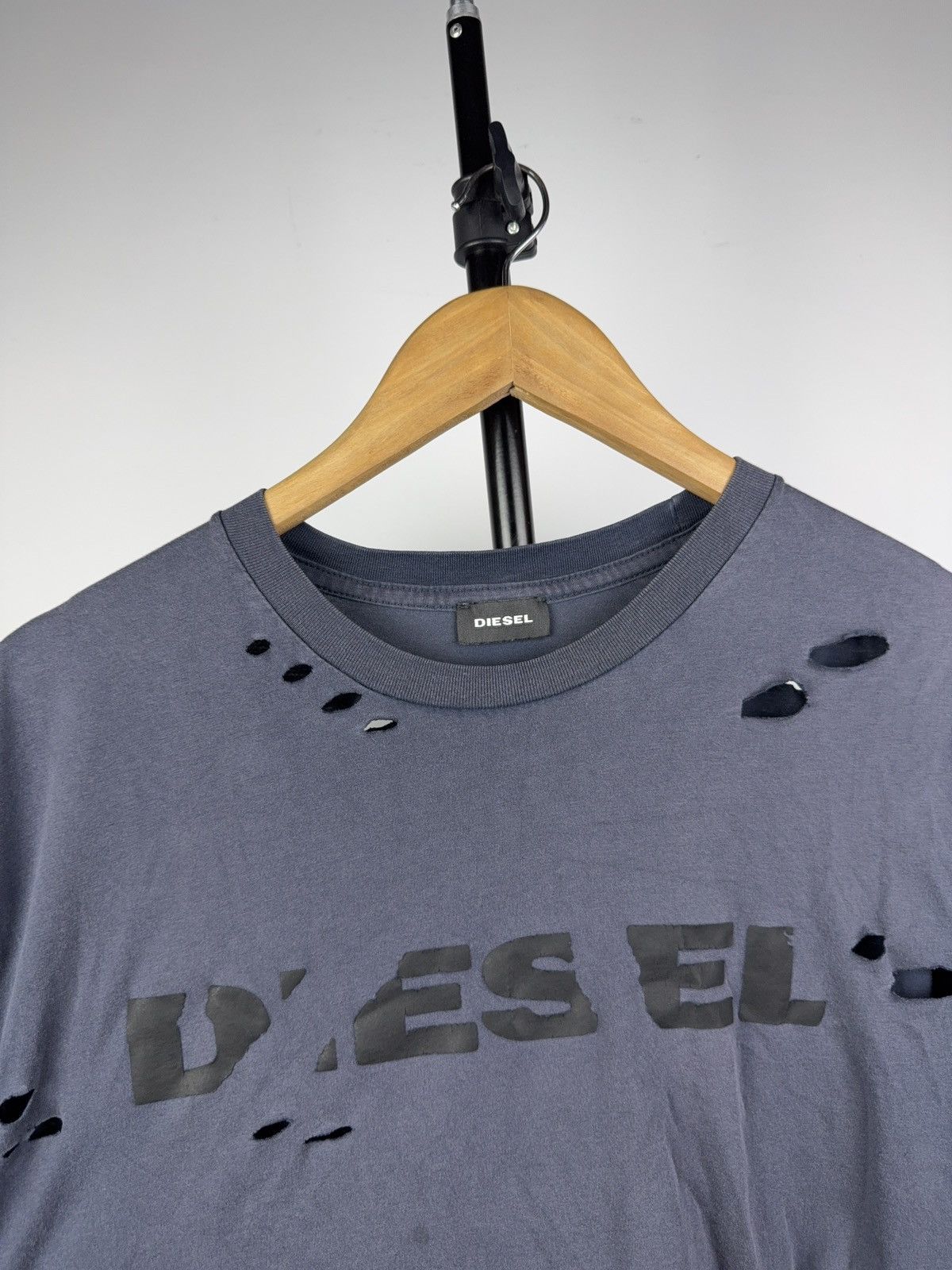Diesel 00s Luxury Diesel Distressed Destroyed Logo T-Shirt Faded Size US XL / EU 56 / 4 - 2 Thumbnail