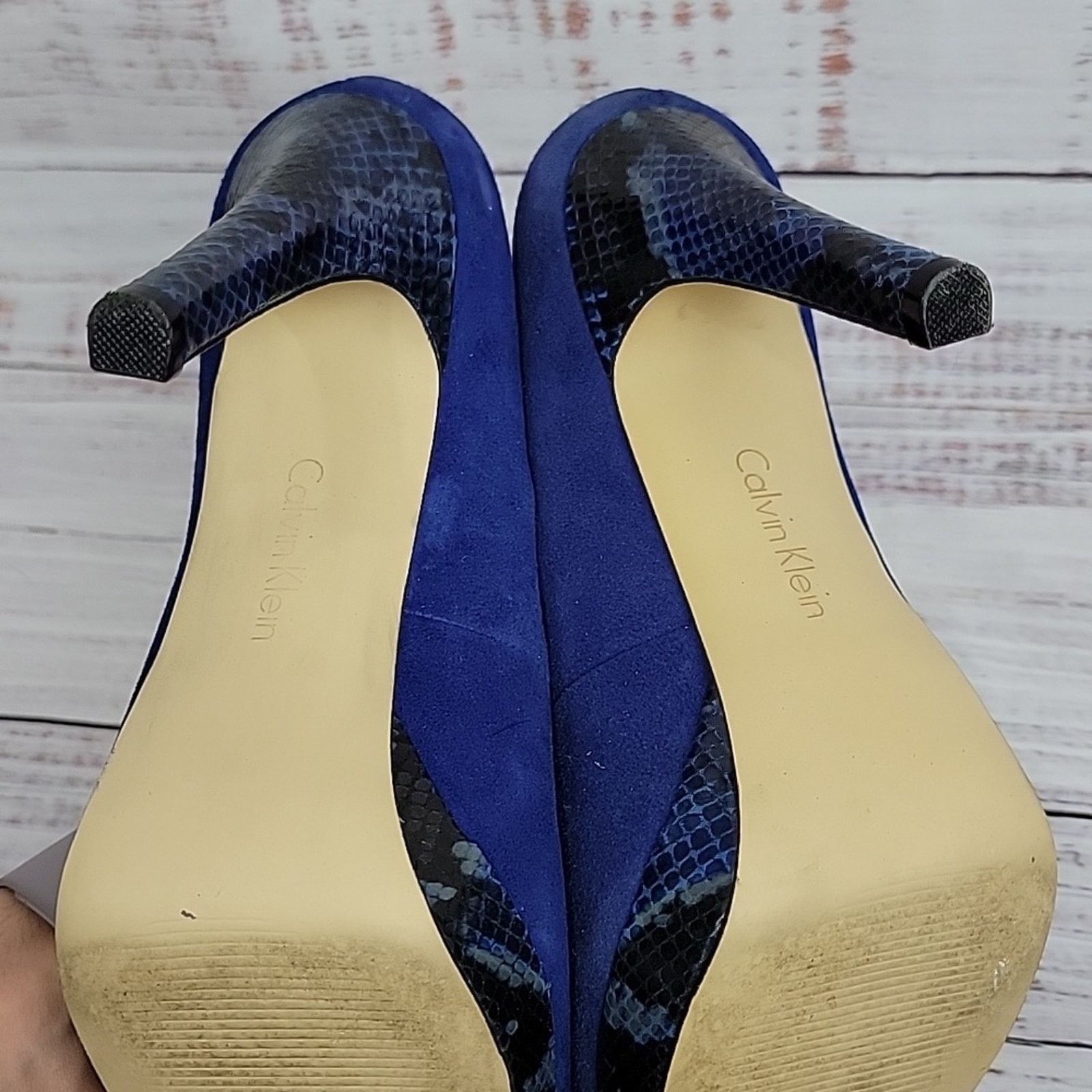 Calvin Klein Calvin Klein Blue Suede Snakeskin Heels Size 8.5 Size US 8.5 / IT 38.5 - 9 Thumbnail