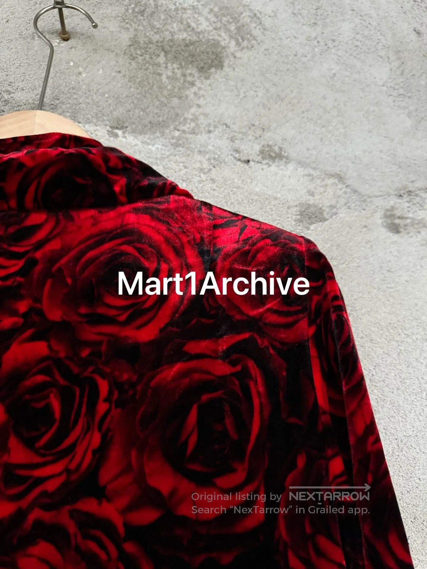 Dries Van Noten Dries Van Noten Red Velvet Rose Coat. Size XXS / US 00 / IT 34 - 3 Thumbnail
