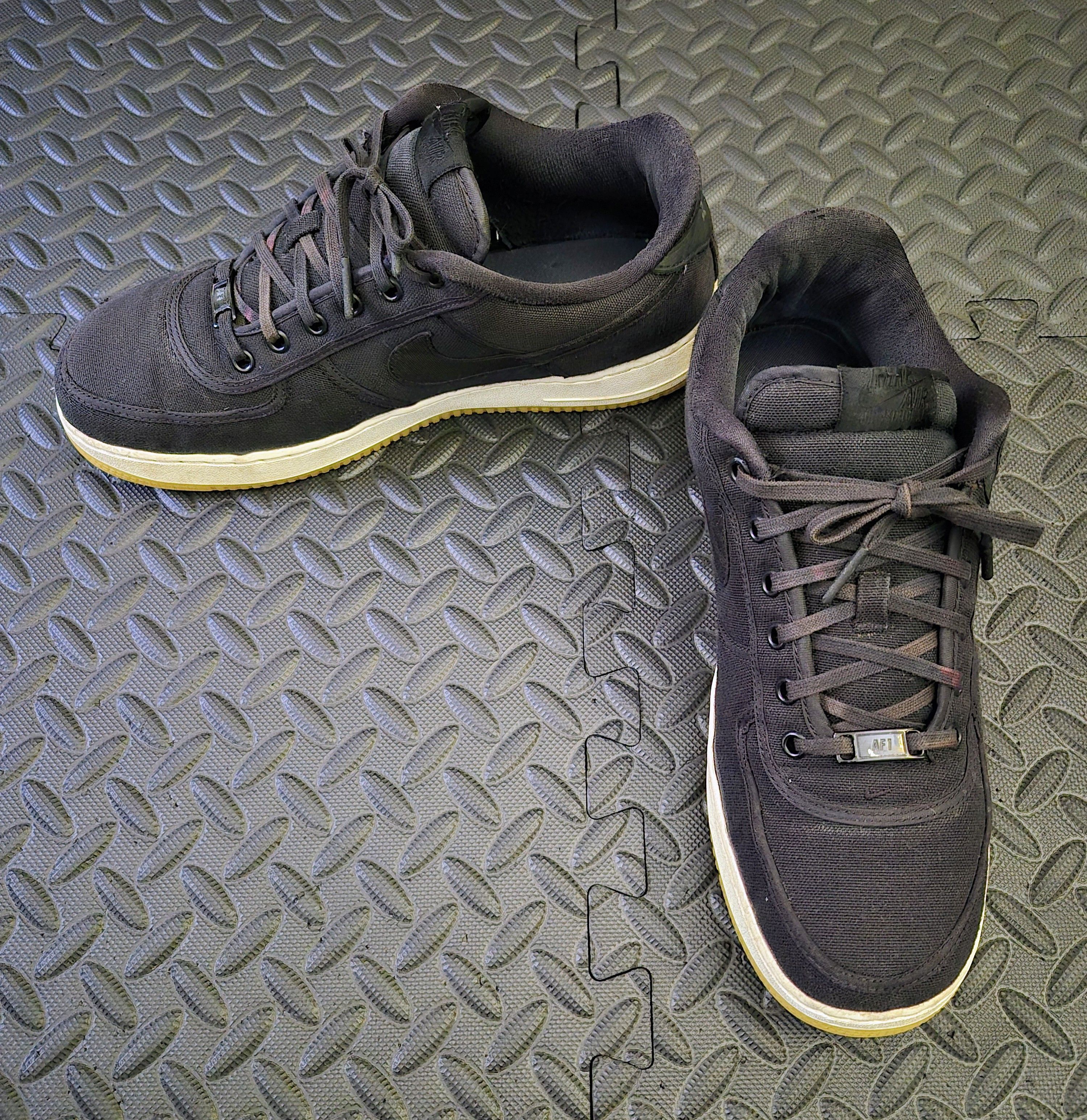 Nike Size 10.5 - Nike Air Force 1 Low Canvas Black (AH1067-004) Size US 10.5 / EU 43-44 - 1 Thumbnail