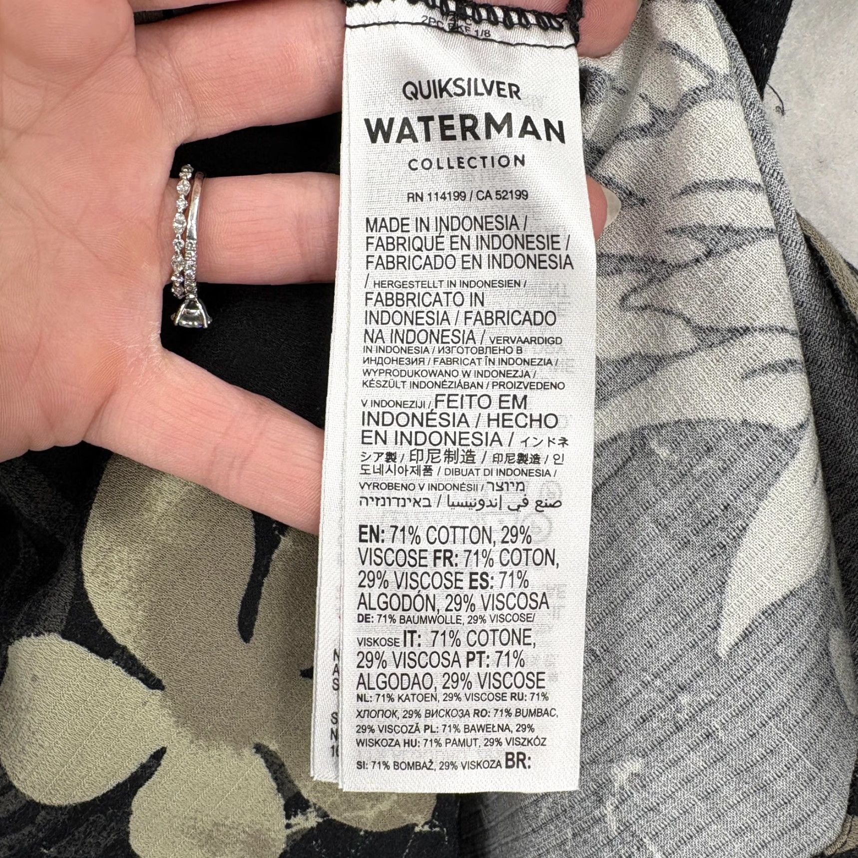 Quiksilver Quiksilver Waterman Shirt Mens Small Black Pineapple Bay Hawaiian Aloha Surf NWT Size US S / EU 44-46 / 1 - 7 Thumbnail