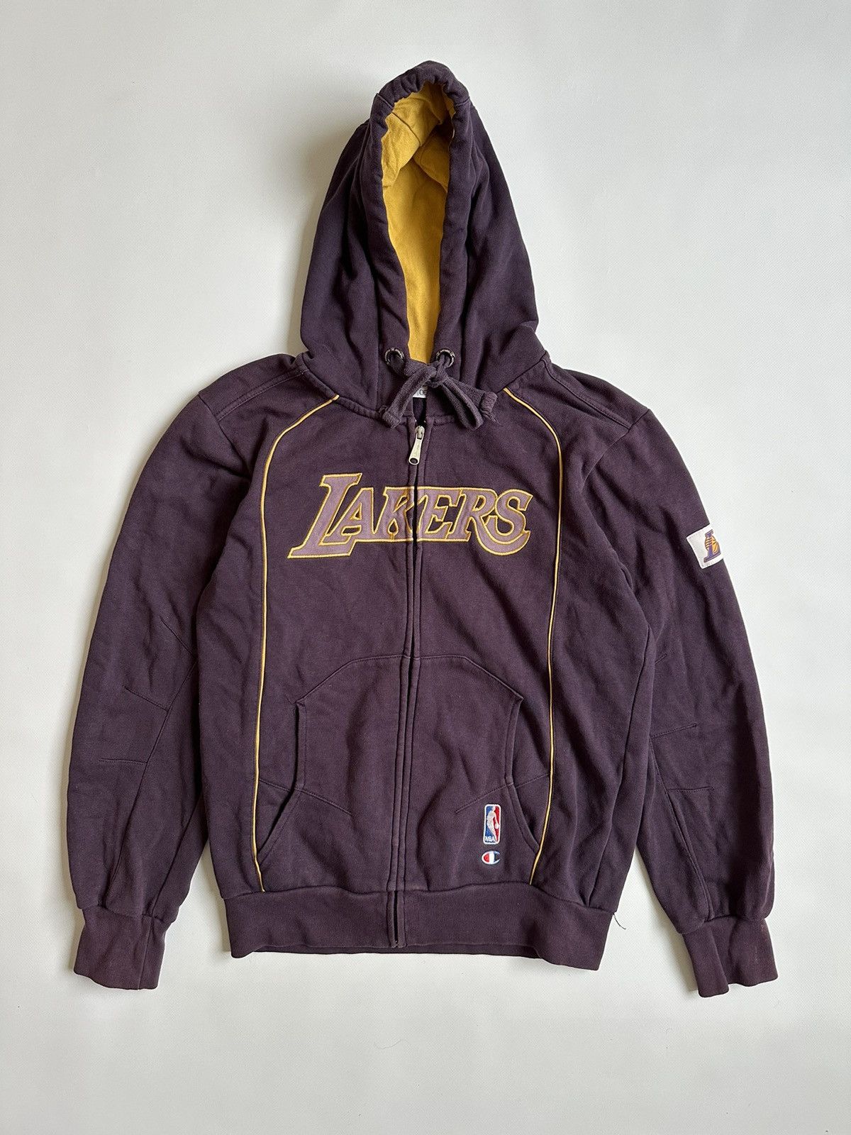 Champion Vintage Champion LA Lakers Zip Hoodie Size US S / EU 44-46 / 1 - 1 Thumbnail