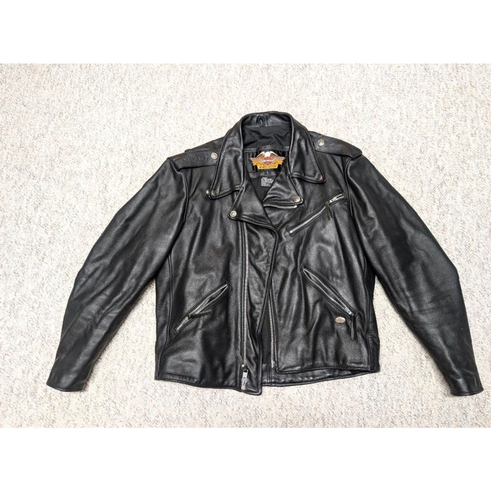 Harley Davidson VINTAGE Harley-Davidson embossed eagle M black leather jacket Mens Jacket M Harley-Davidson 1990s motorcycle black leather vintage Size US M / EU 48-50 / 2 - 6 Thumbnail