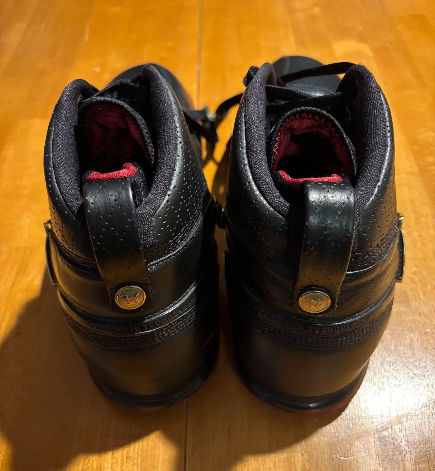 Nike 2007 LeBron 5 Black Crimson Metallic Gold Size US 12 / EU 45 - 8 Thumbnail