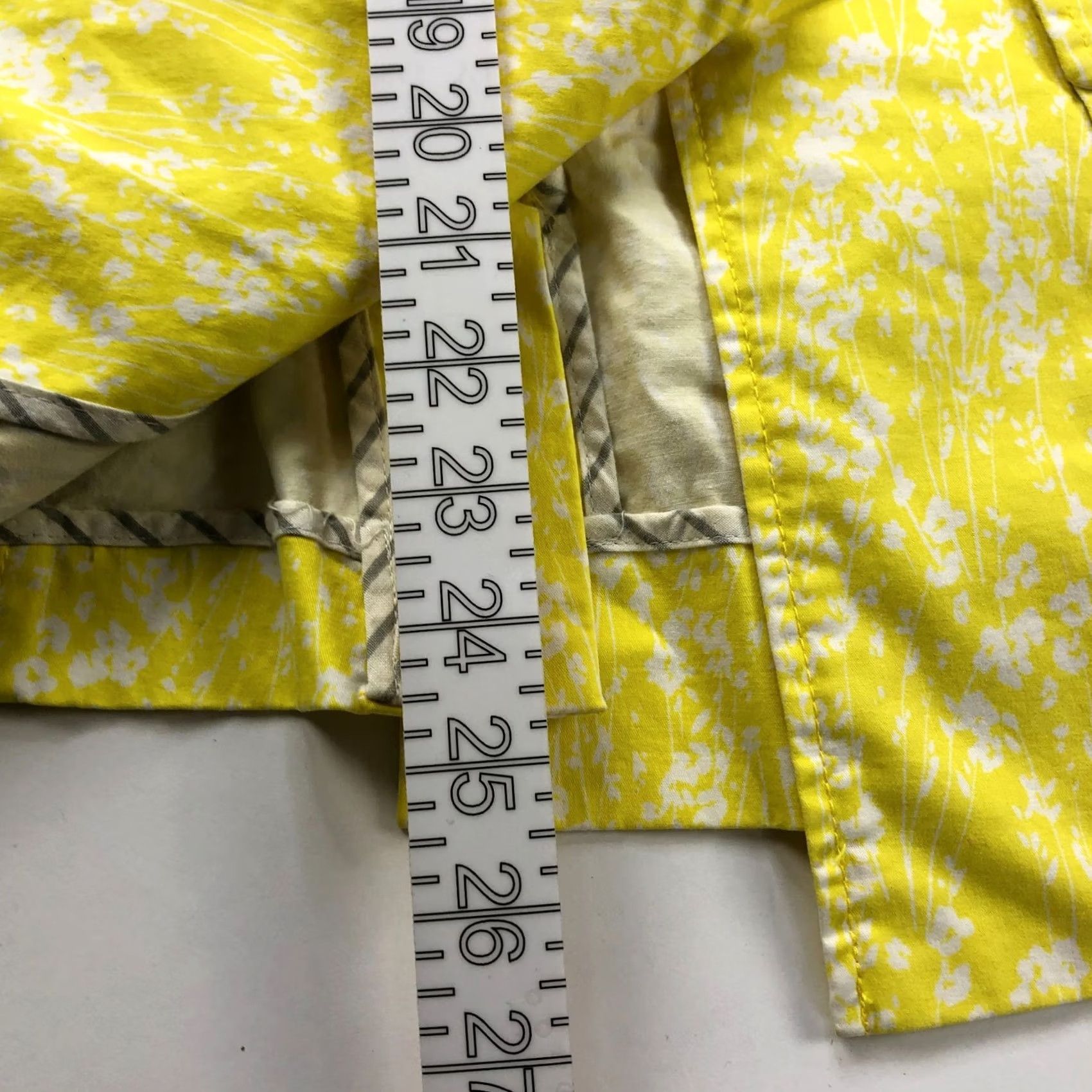 Vintage Cabi Blazer Shirt Womens Floral Button Jacket 5160 Yellow M Medium Spring Field Of Daisies Womens Button Blazer Jacket 5160 Yellow MINT Size M / US 6-8 / IT 42-44 - 3 Thumbnail