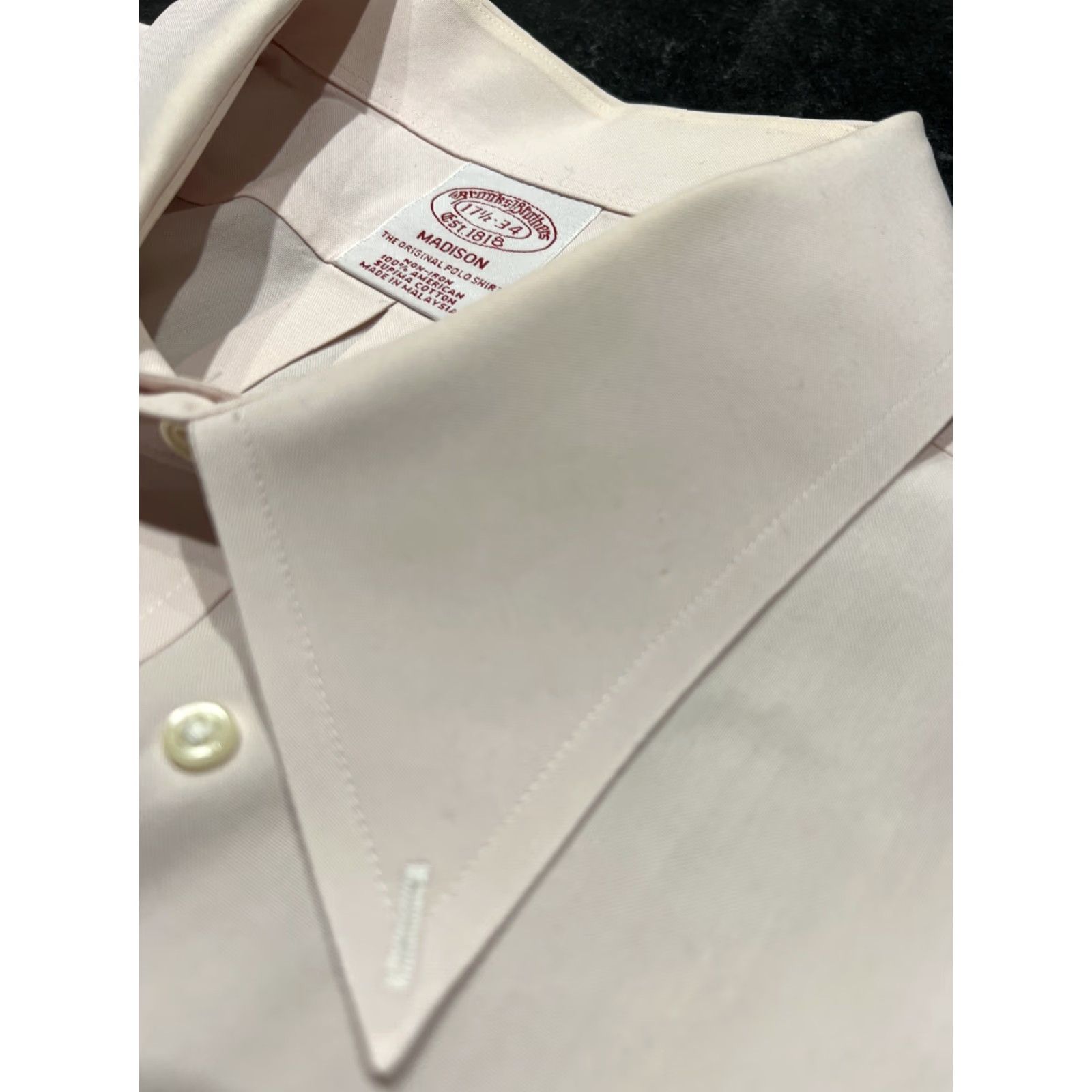 Brooks Brothers Brooks Brothers Madison Pink Button-Up Dress Shirt 17.5-34 Cotton Supima Regular 1818 Madison Fit Men Shirt Long Sleeve Non-Iron Pockets Solid Size 46R - 7 Thumbnail