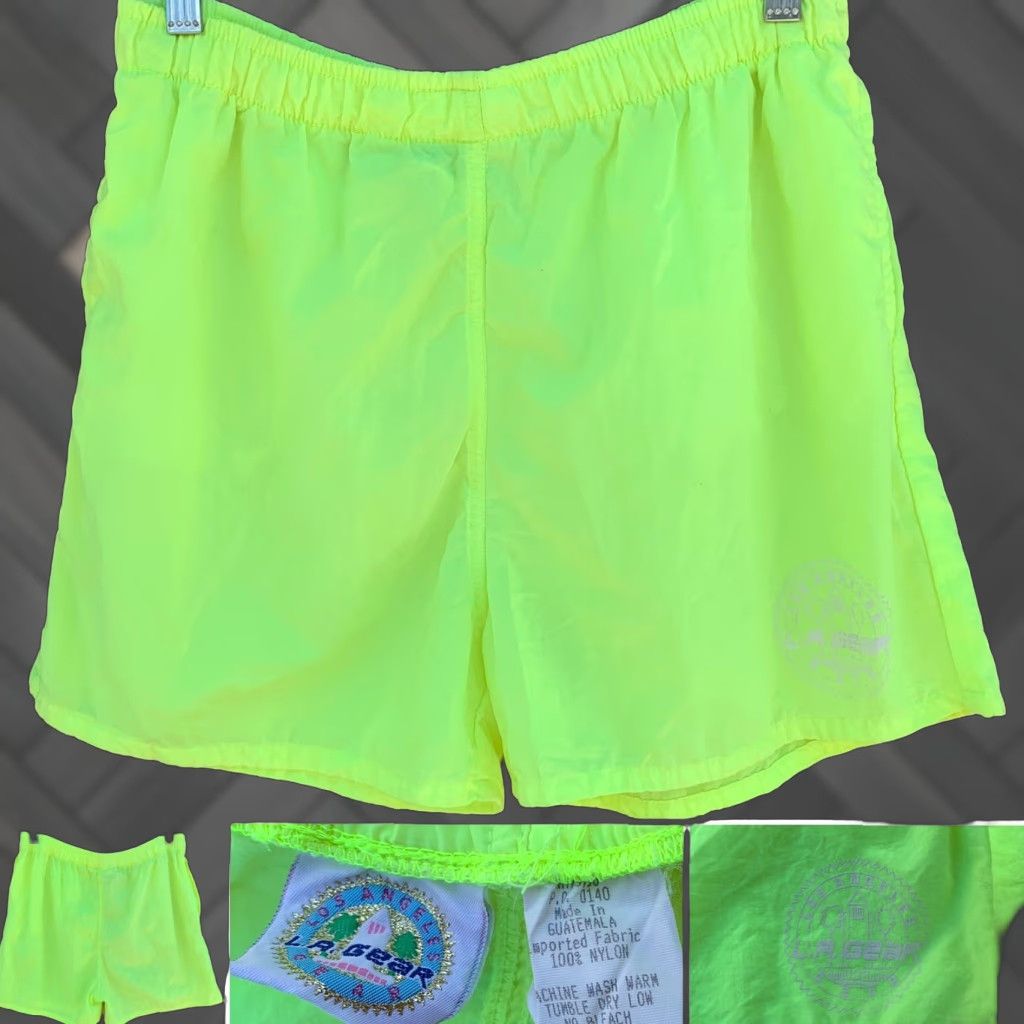 La Gear VINTAGE LA GEAR shorts neon yellow nylon windbreaker fabric size M Size US 31 - 1 Thumbnail