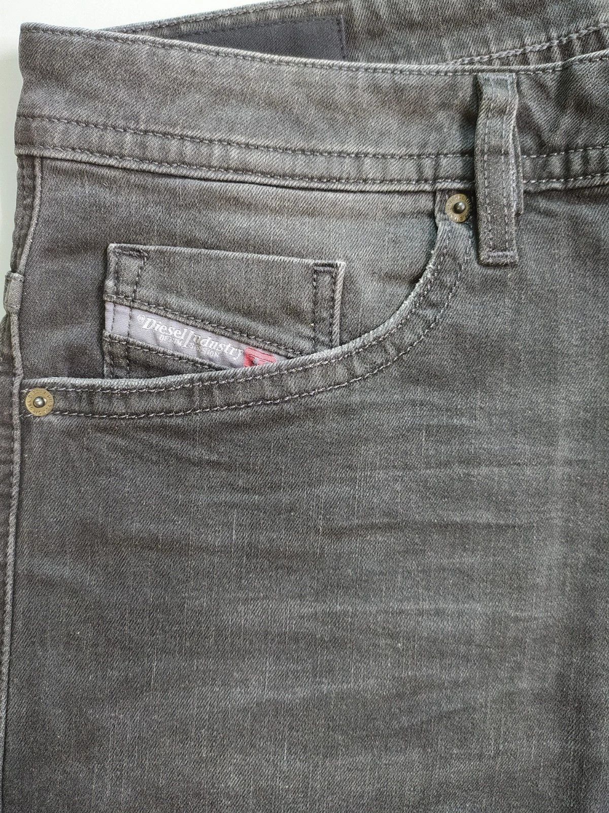 Diesel Diesel THOMMER-C L.32 MENS JEANS T/9799 Size US 36 / EU 52 - 4 Thumbnail