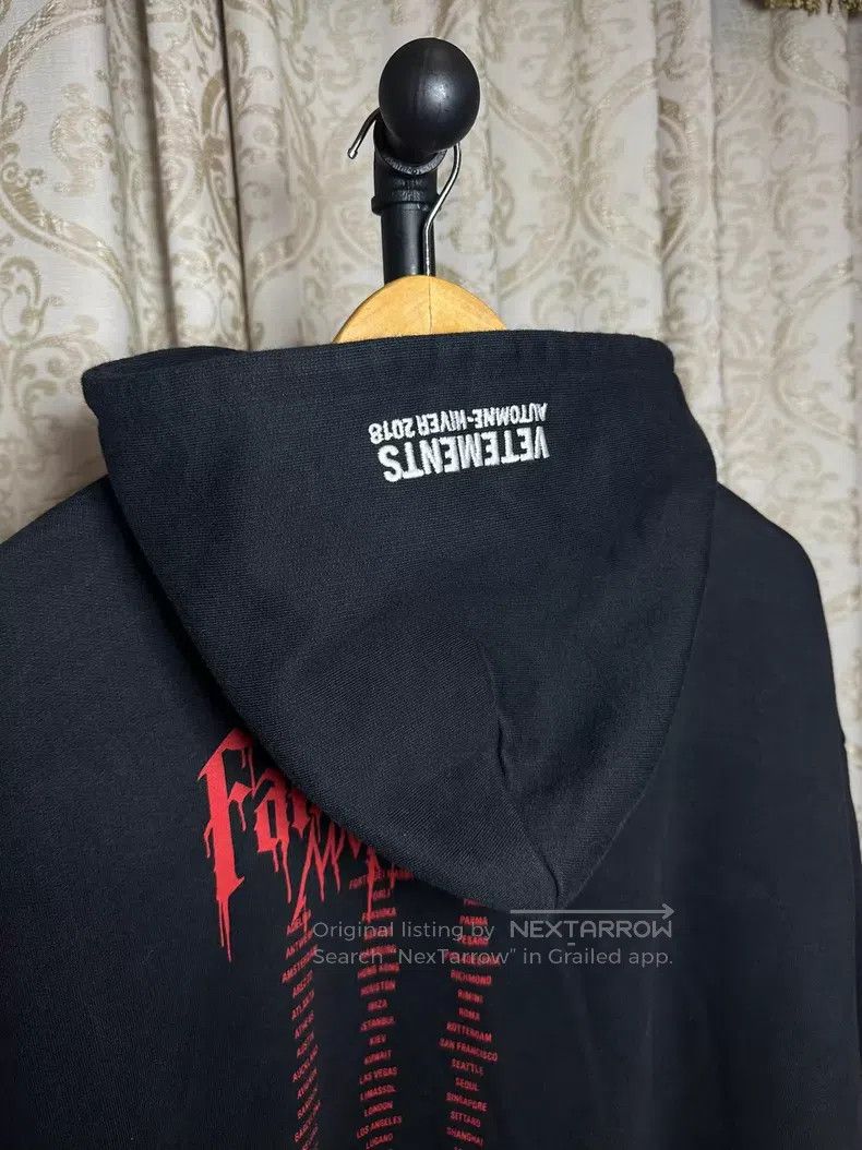 Vetements Vetements Blood Droplet Sanskrit Heavy Hoodie Size US S / EU 44-46 / 1 - 3 Thumbnail