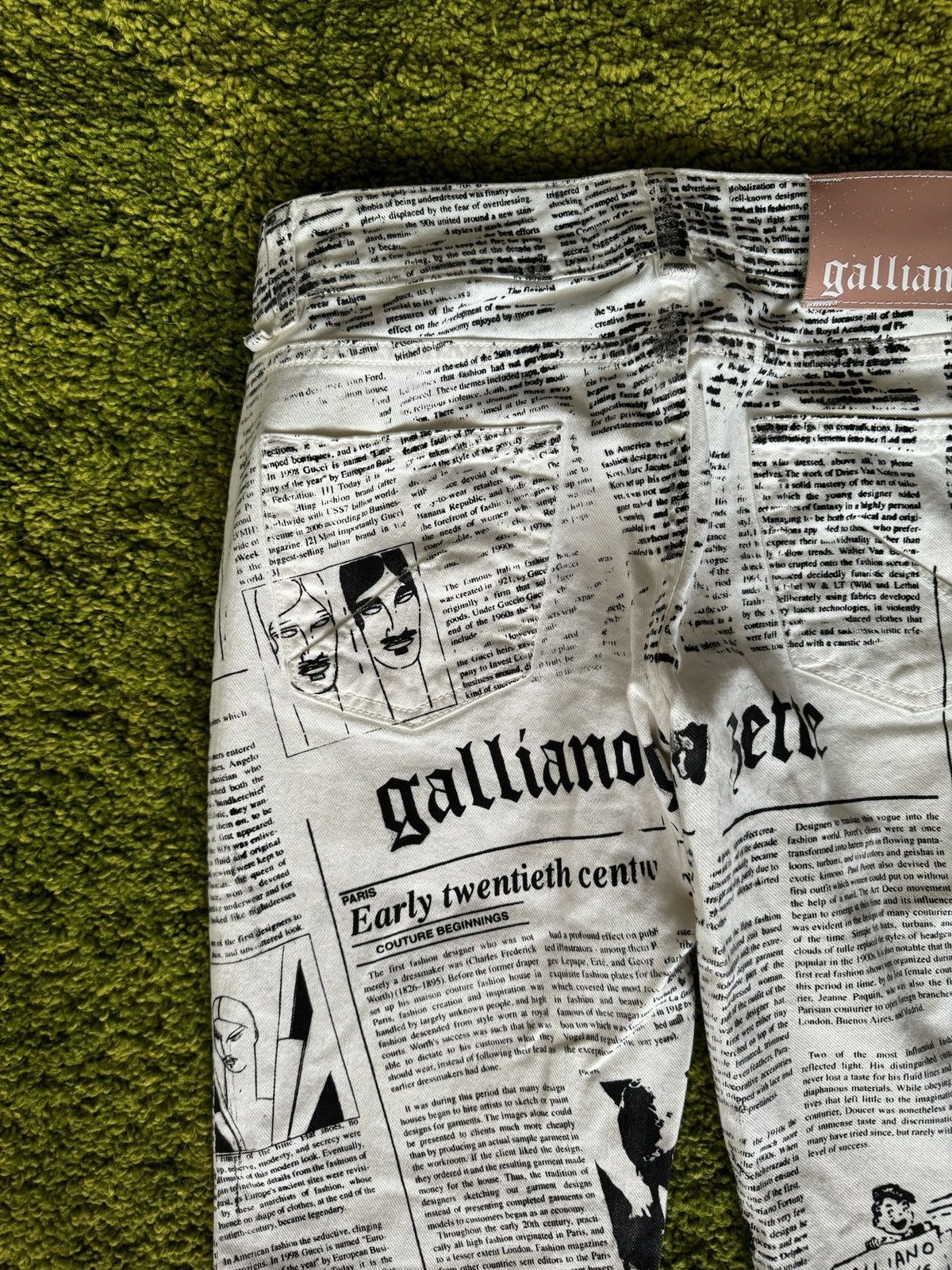 John Galliano Galliano 2000s archive newspaper gazette jeans denim Y2K vtg Size 26" / US 2 / IT 38 - 16 Thumbnail