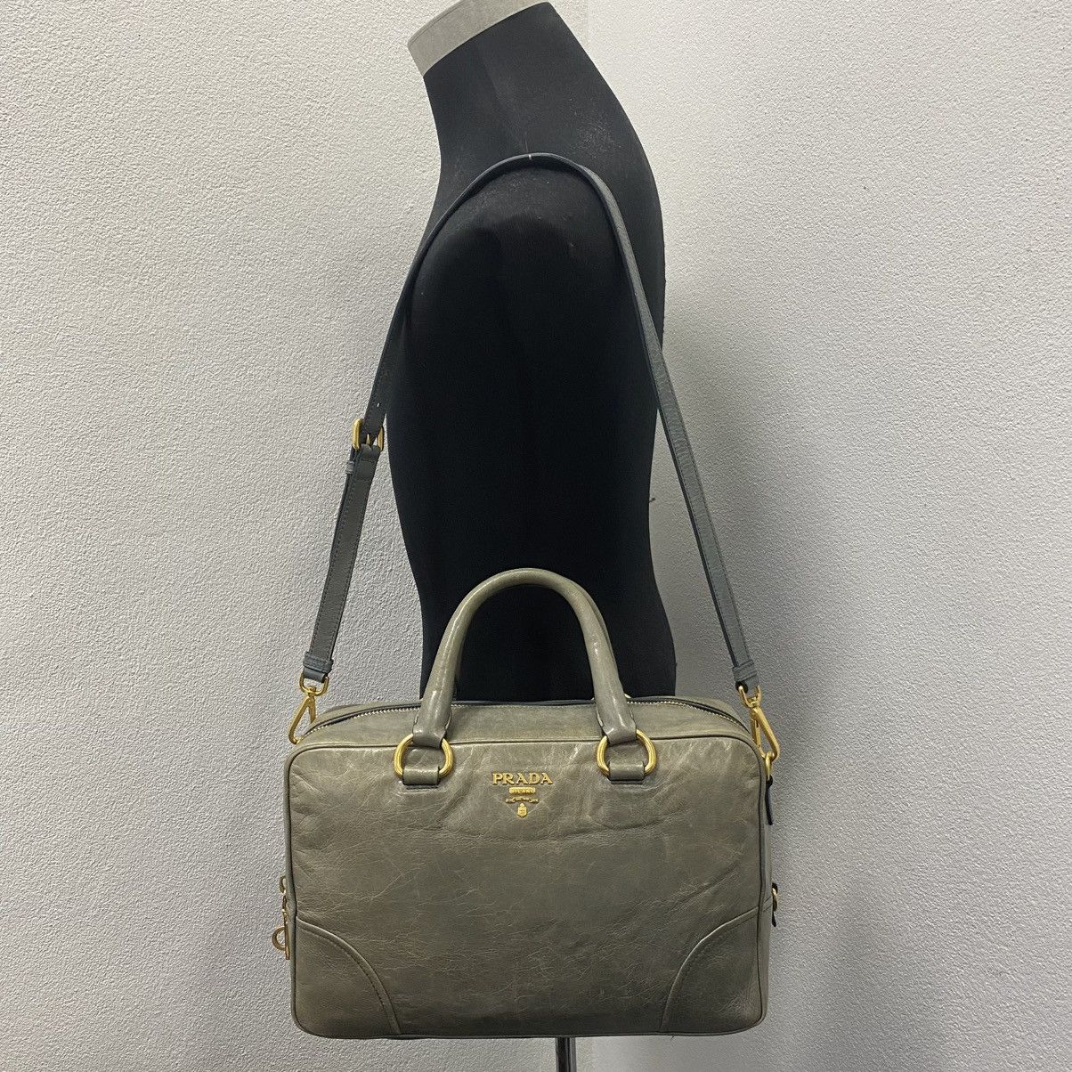 Prada ‼️LASTDROP‼️ PRADA GREY VITELLO SHINE BOULETTO BAG 2 WAY Size ONE SIZE - 23 Thumbnail