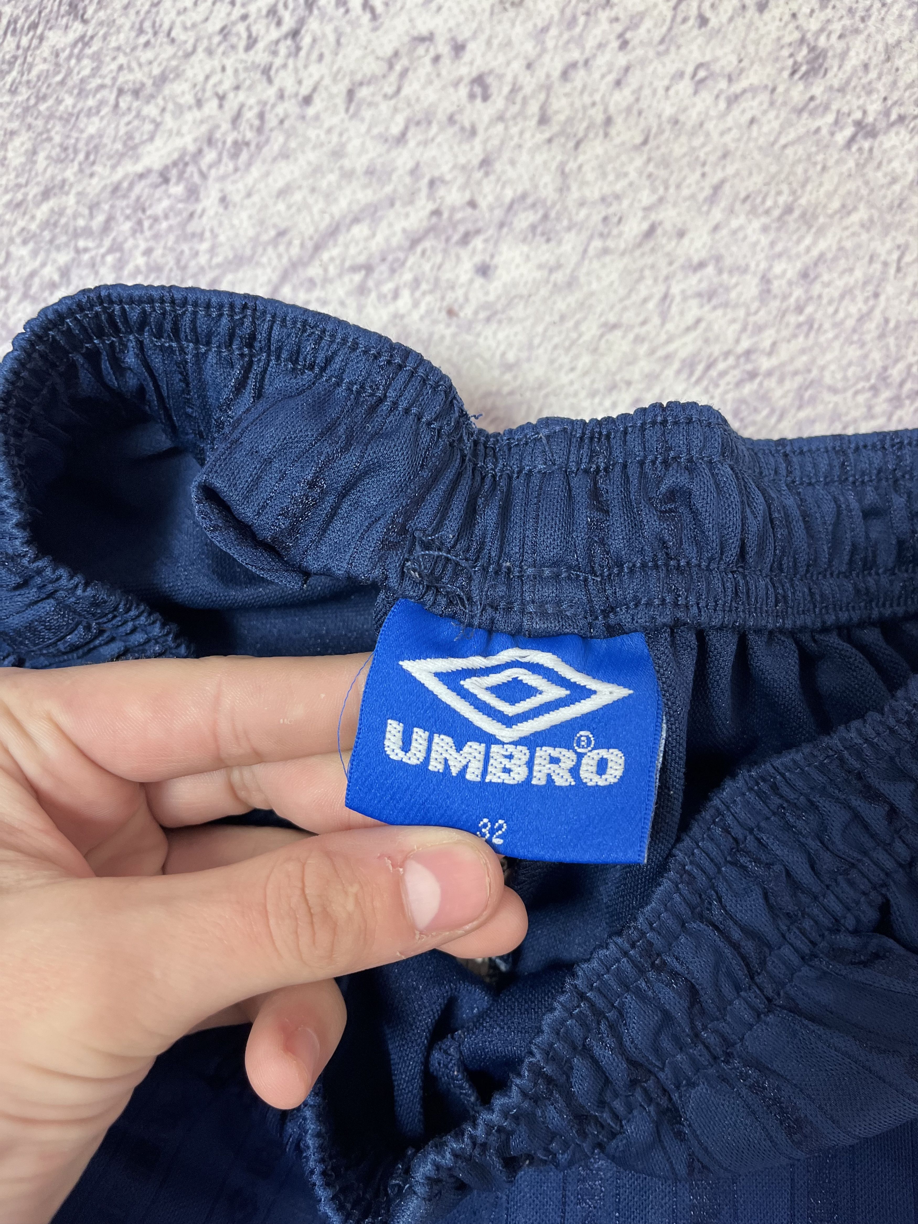 Umbro × Vintage Vintage mens short Umbro size M Size US 32 / EU 48 - 6 Thumbnail