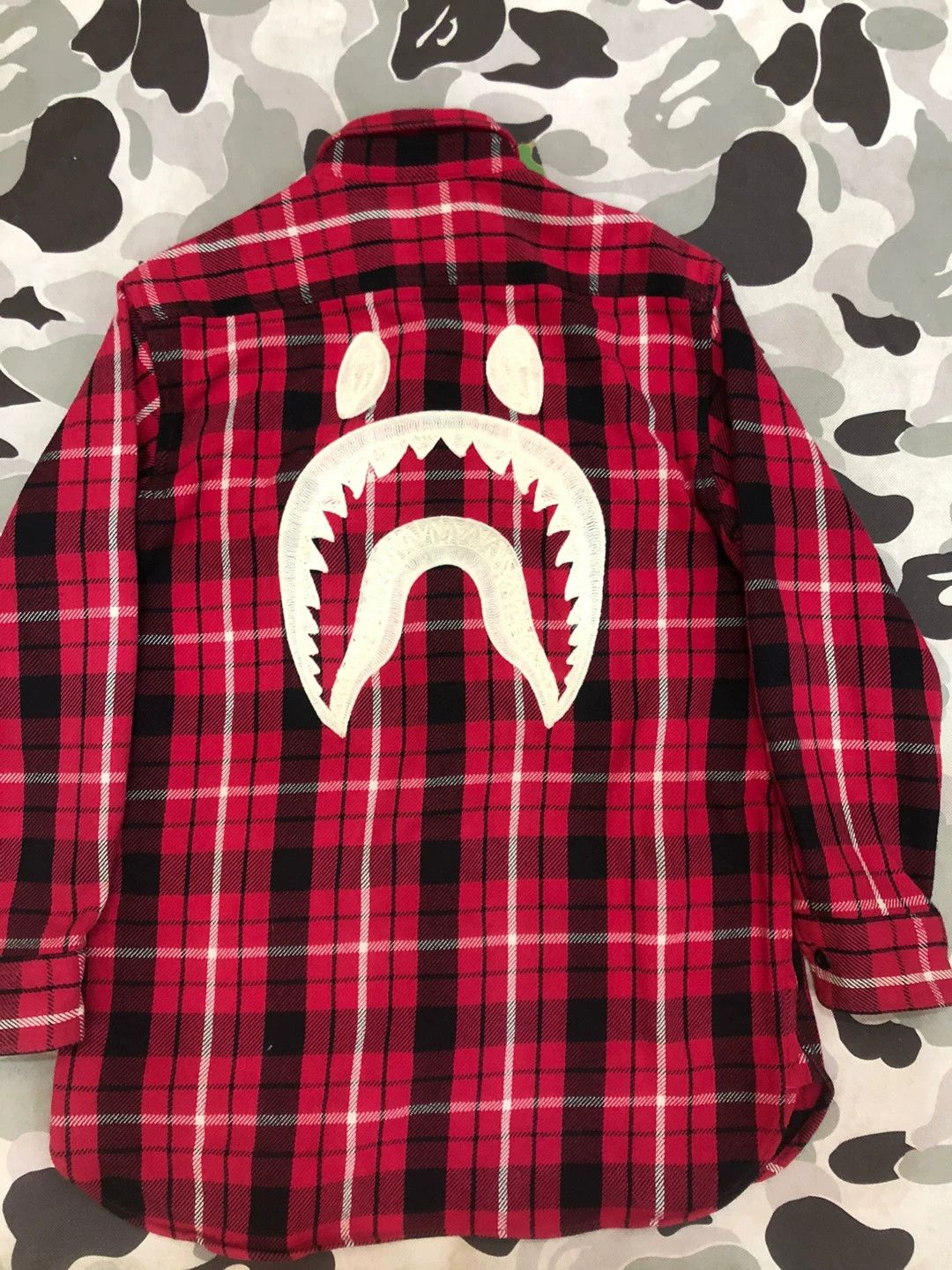 Bape Bape Shark Shirt Casual Short Sleeve Size US M / EU 48-50 / 2 - 1 Thumbnail