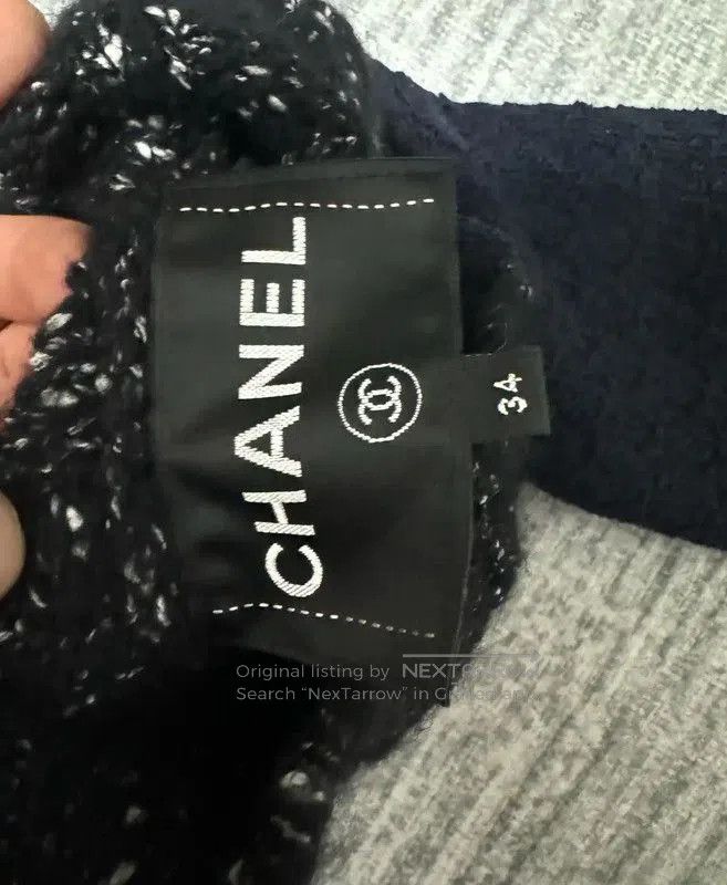 Chanel Chanel Black Cashmere Embroidered Dot Jacket . Size S / US 4 / IT 40 - 5 Thumbnail