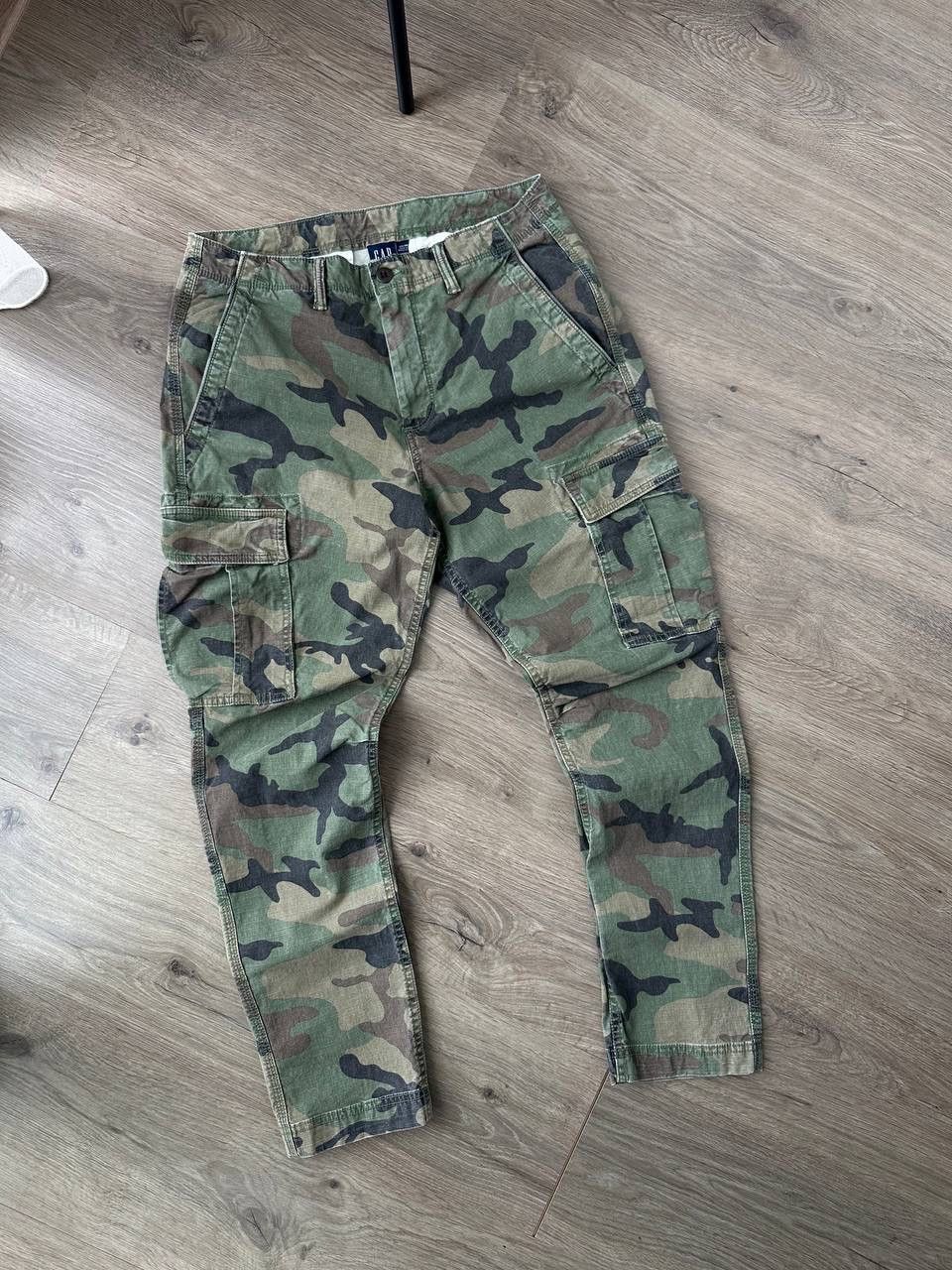 Gap × Japanese Brand × Vintage GAP Camo Cargo Trousers Men’s W31 L30 Vintage Military Style Size US 31 - 6 Thumbnail