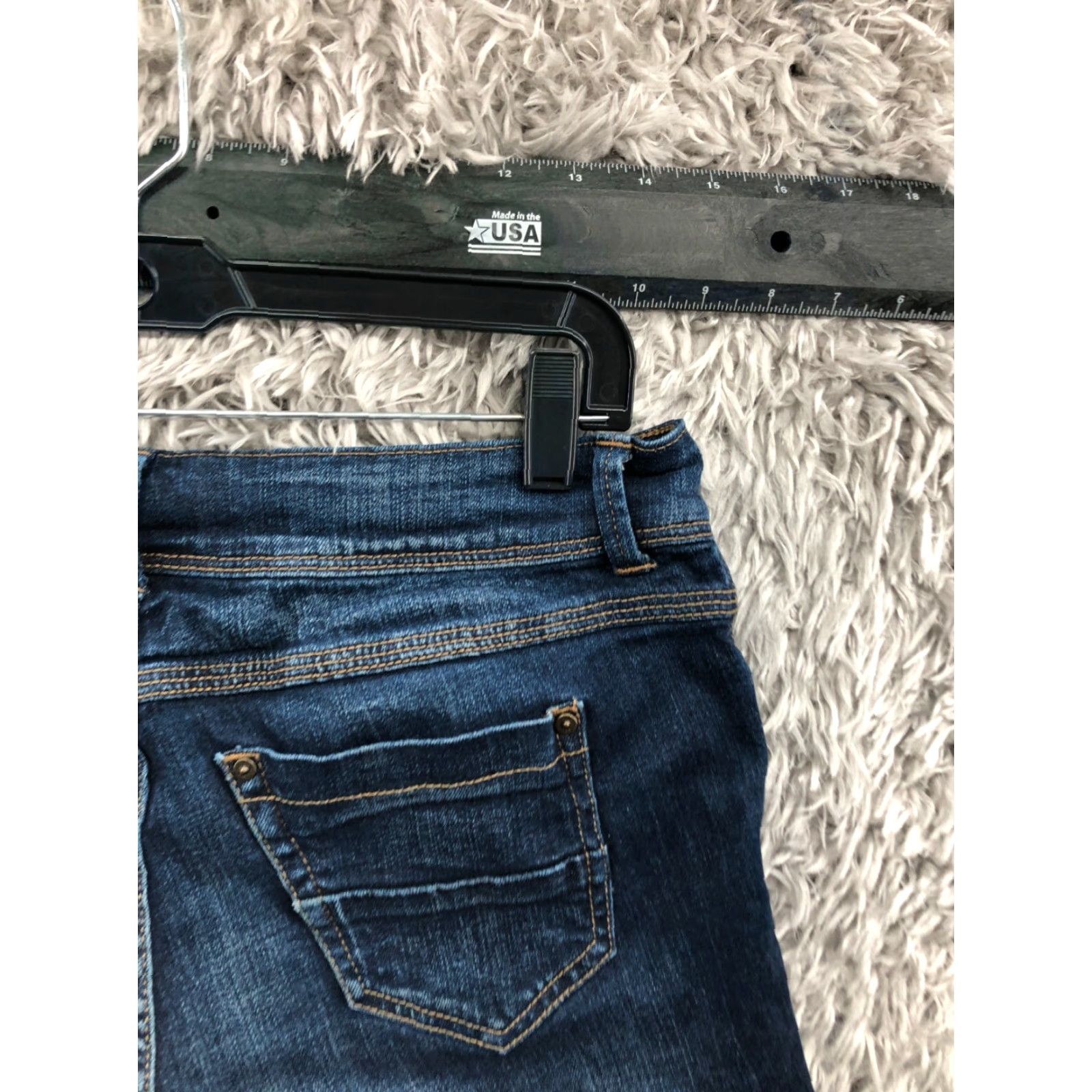Denime dELiA*s Shorts Jeans Juniors Size 7 Mid Rise Dark Wash Blue Denim Boyfriend Casual 5-Pocket Womens XS-7? Size 28" / US 6 / IT 42 - 5 Thumbnail