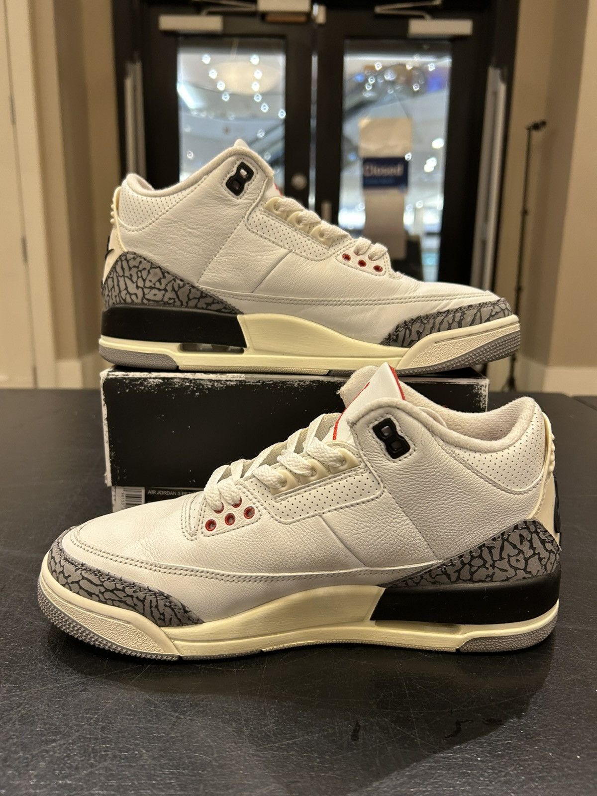 Jordan Brand Jordan 3 Retro ‘White Cement’ Size US 8 / EU 41 - 2 Thumbnail