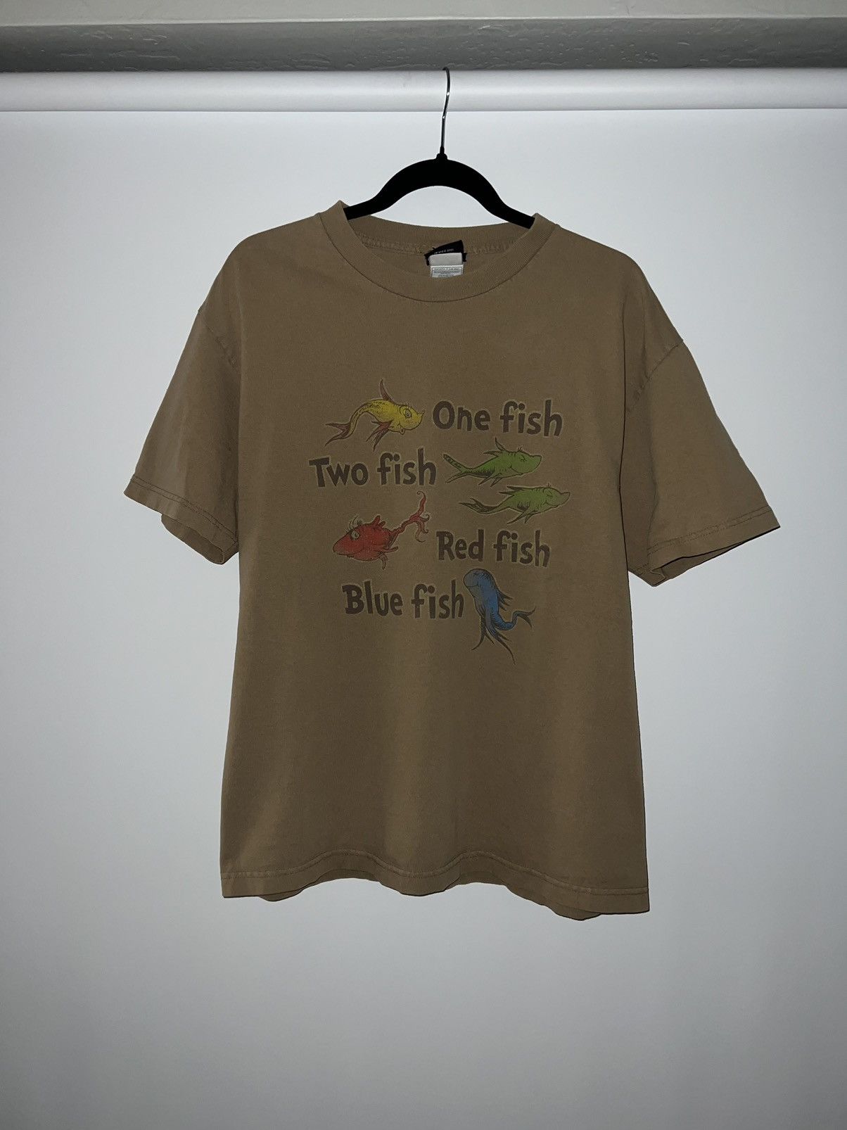 Vintage Vintage Dr. Seuss Brown Fish T-Shirt Size US L / EU 52-54 / 3 - 1 Thumbnail