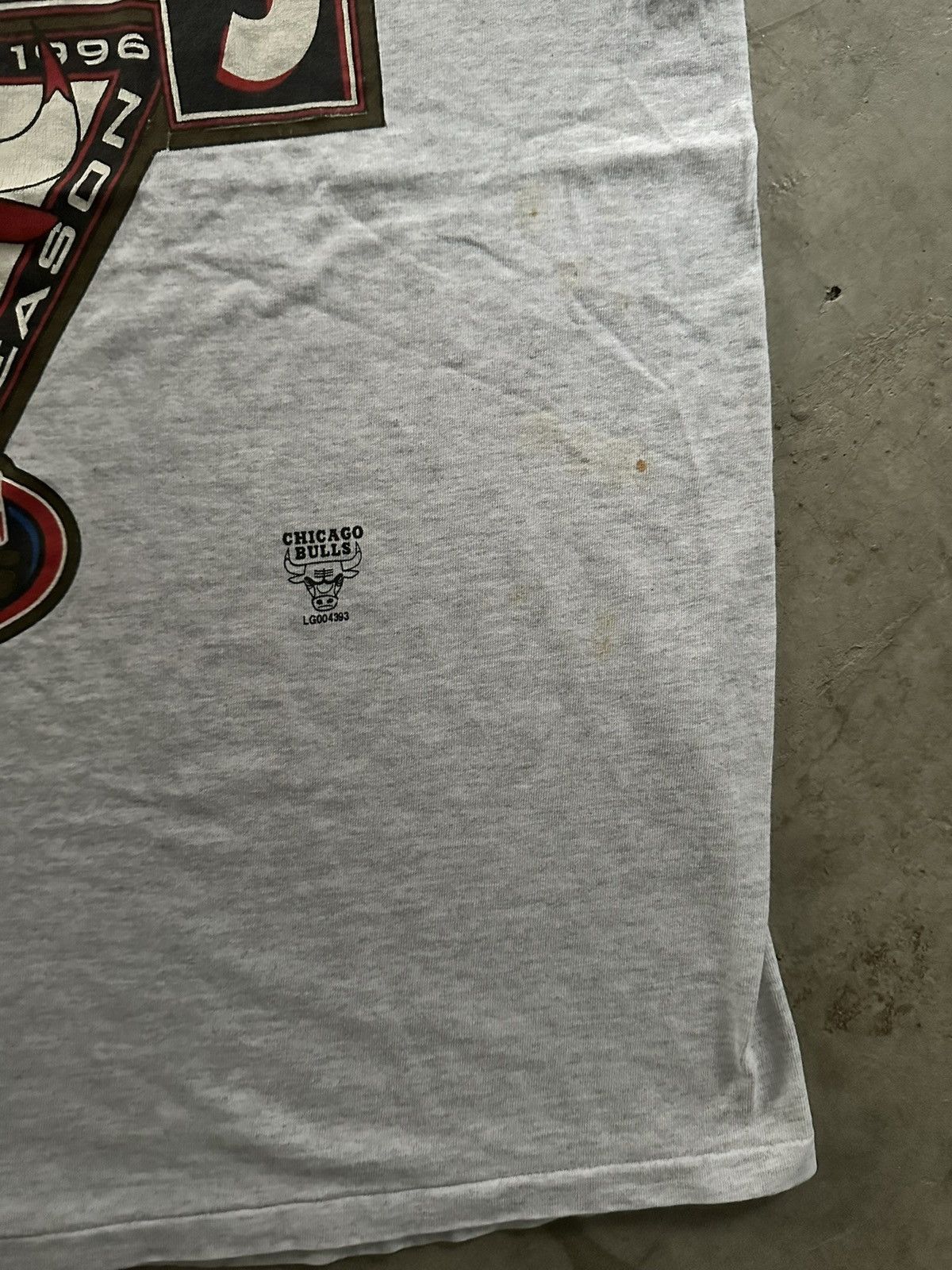 American Apparel × NBA × Vintage Bulk Deal (5pcs) Chicago Bulls Vintage Tshirts Size US XL / EU 56 / 4 - 8 Thumbnail
