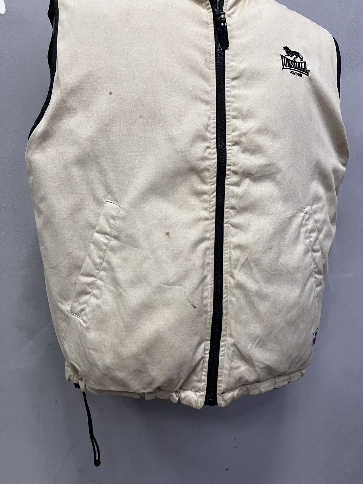 Lonsdale Vintage Vest Lonsdale Beige Zip retro style Y2K Reversible Size US L / EU 52-54 / 3 - 5 Thumbnail