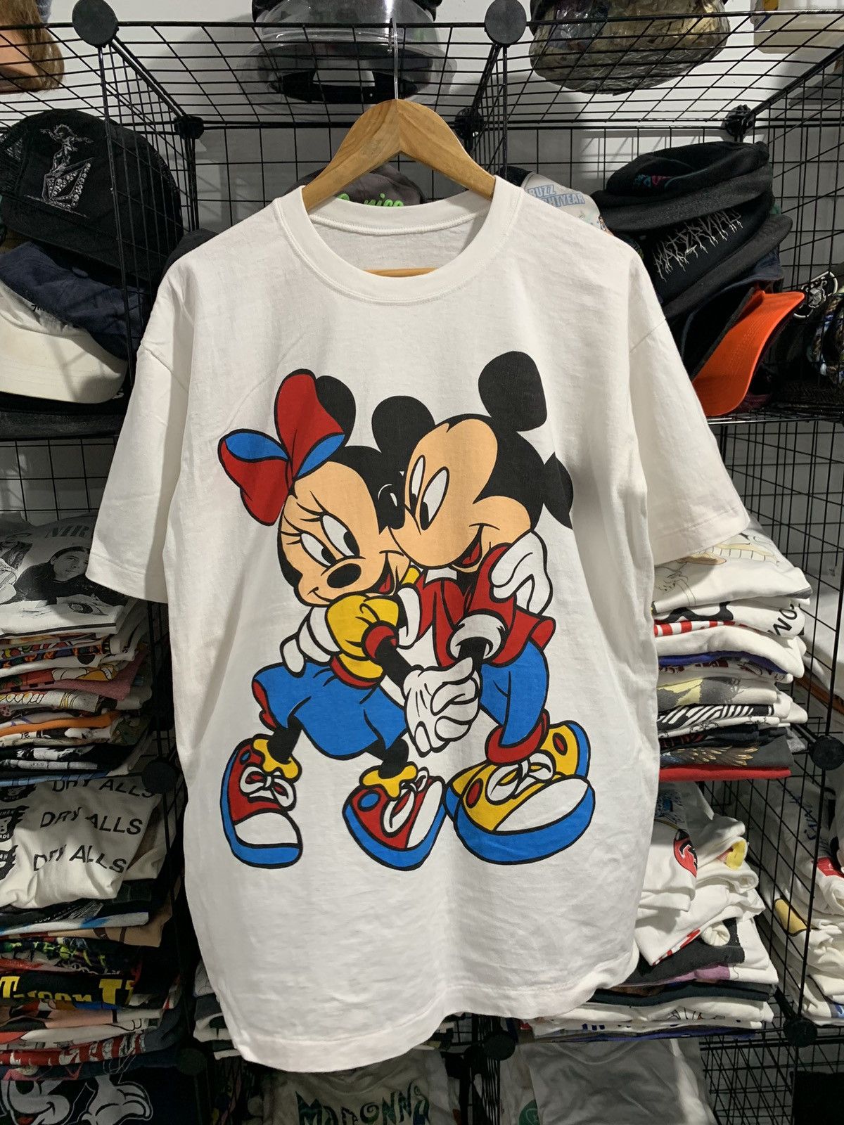 Vintage Mickey & Minnie Big Print Tshirt