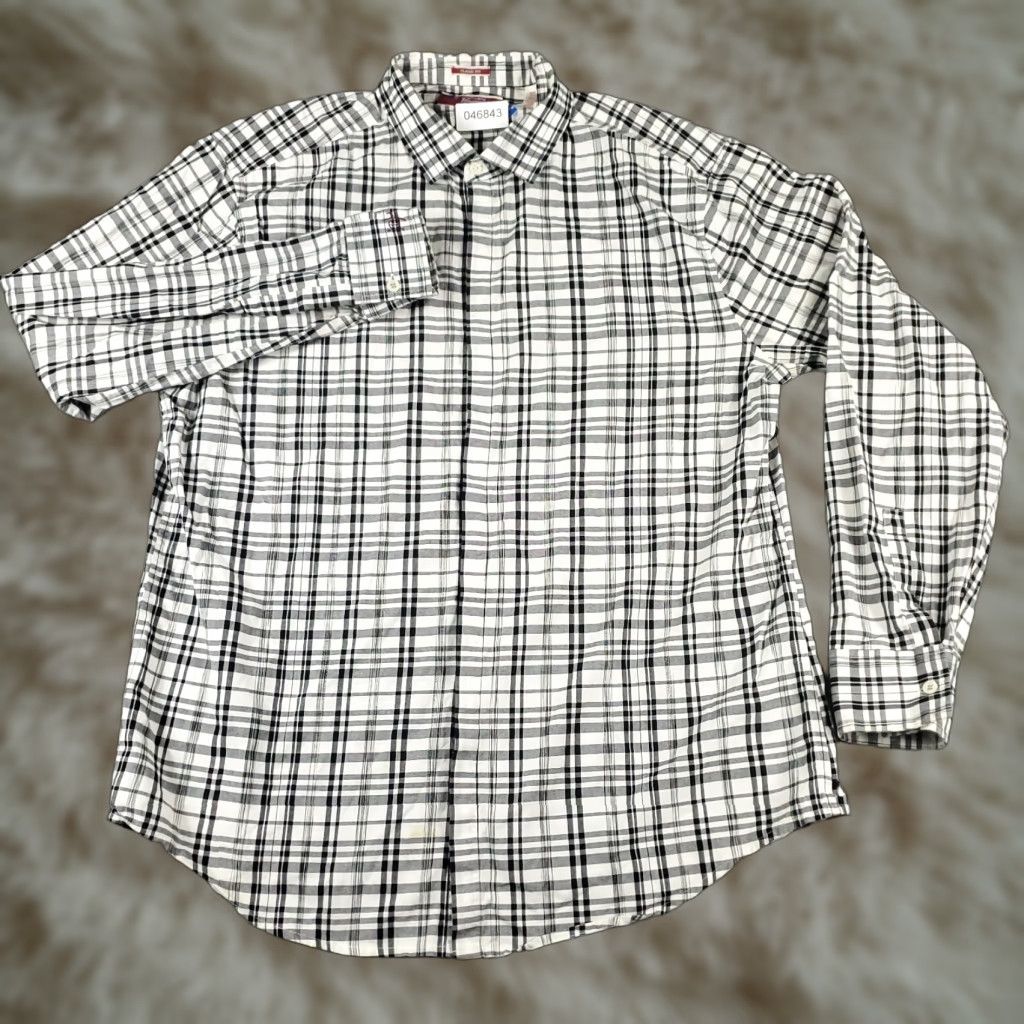 Original Penguin Original Penguin Plaid Button-Up Shirt Men’s XL Gray Long Sleeve Casual Modern Preppy Size US XL / EU 56 / 4 - 1 Thumbnail