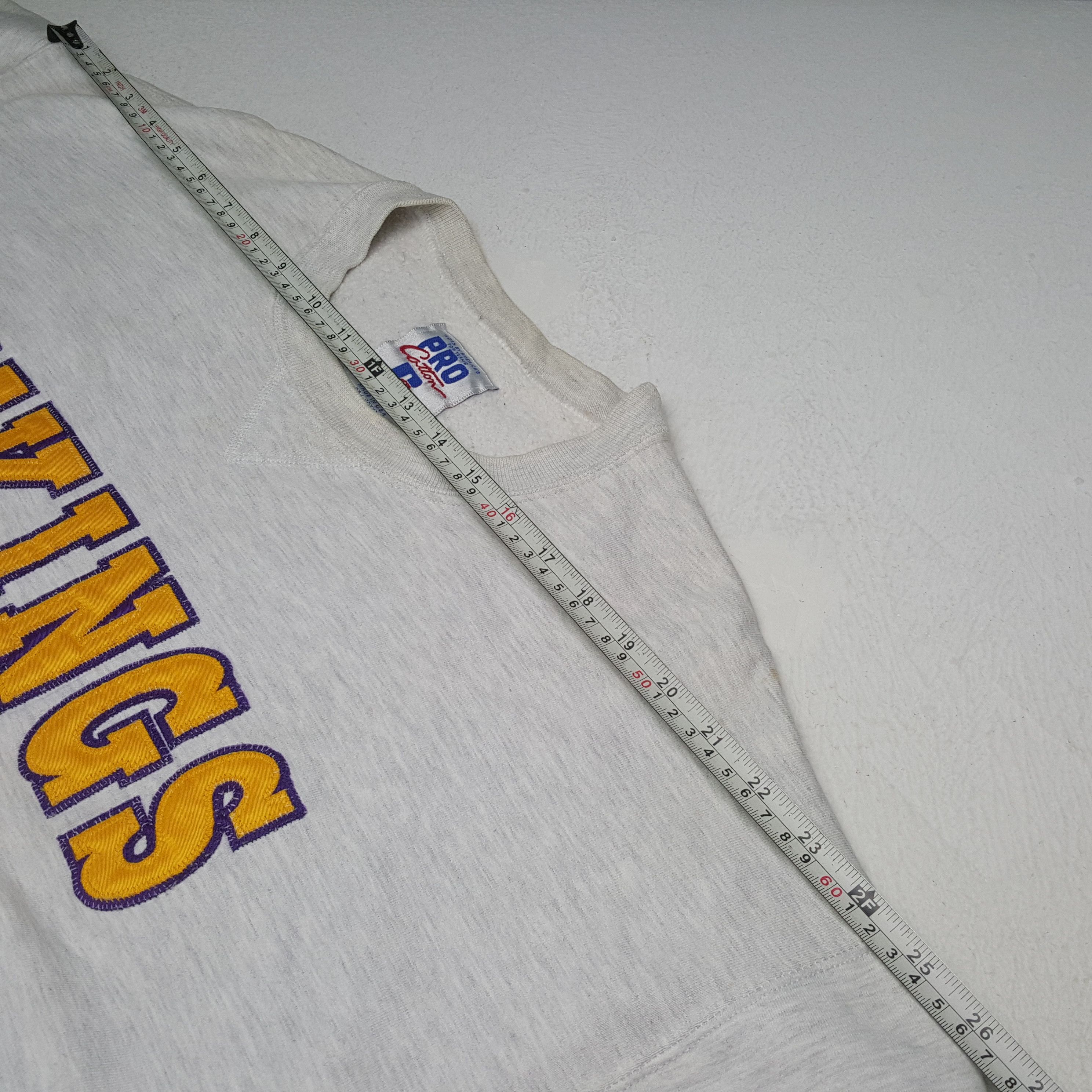 NFL × Vintage Vintage VIKINGS American Football NFL Team Sweatshirt C286N2 Size US L / EU 52-54 / 3 - 5 Thumbnail