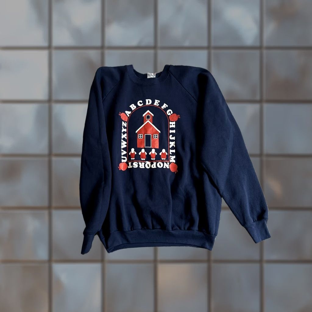 Fruit Of The Loom VINTAGE Crewneck Blue Y2K 1990 Long Sleeve Size XL X-Large Women’s Size XL / US 12-14 / IT 48-50 - 1 Thumbnail