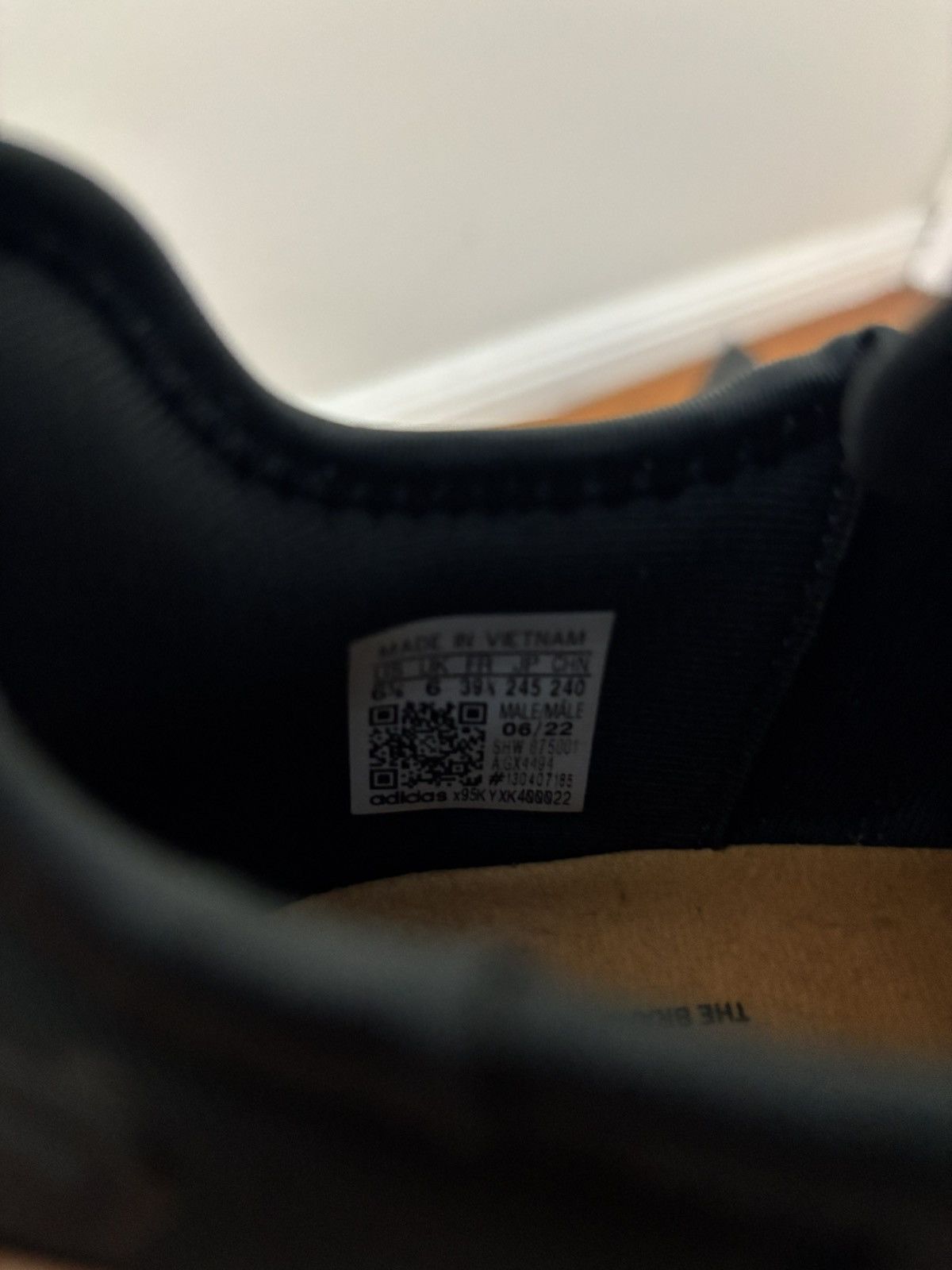 Adidas NMD_R1 TR SHOES Size US 6.5 / EU 39-40 - 6 Thumbnail