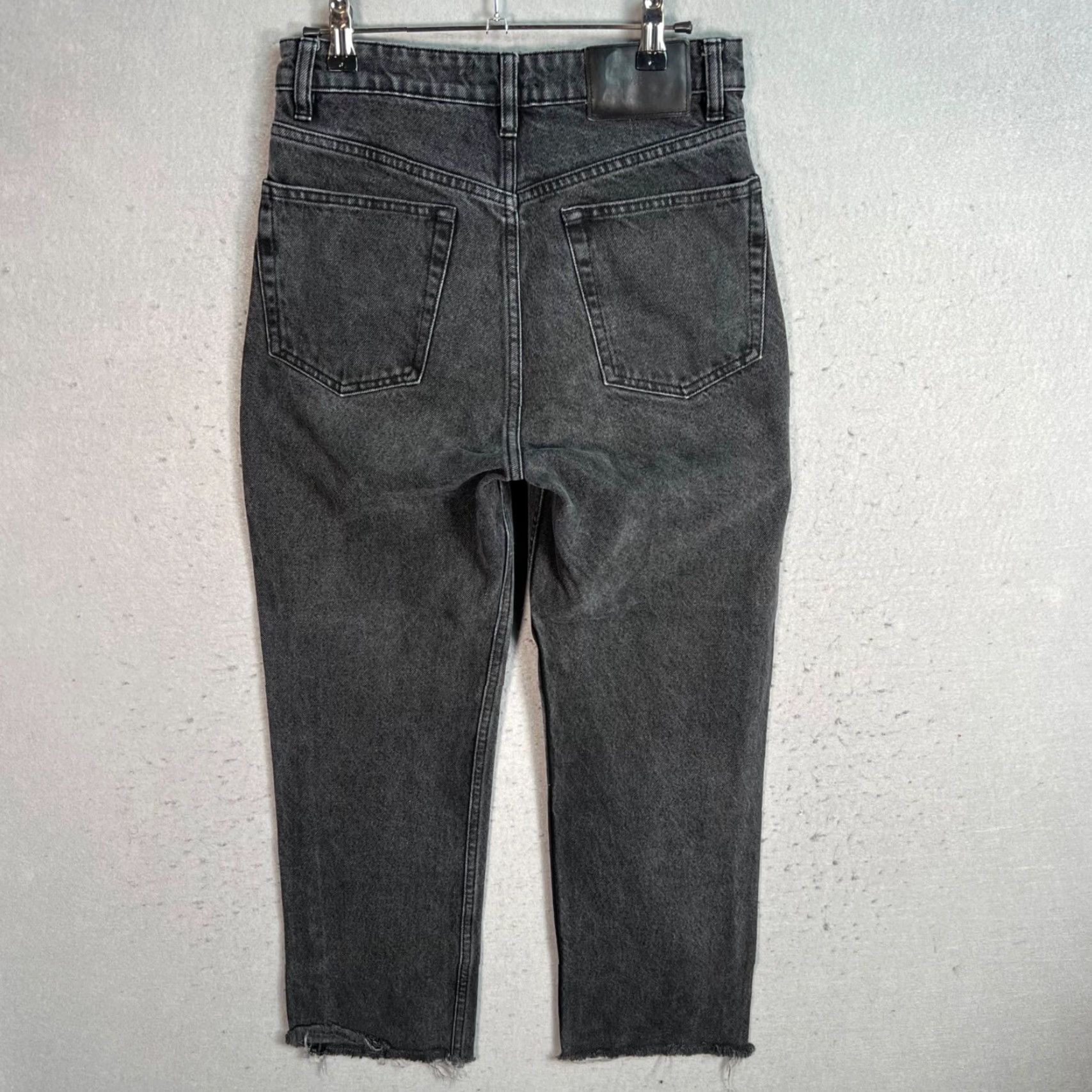 Zara VINTAGE Zara High-Waisted Black Straight-Leg Jeans Women Adult 4 Raw Hem Size 27" / US 4 / IT 40 - 2 Thumbnail