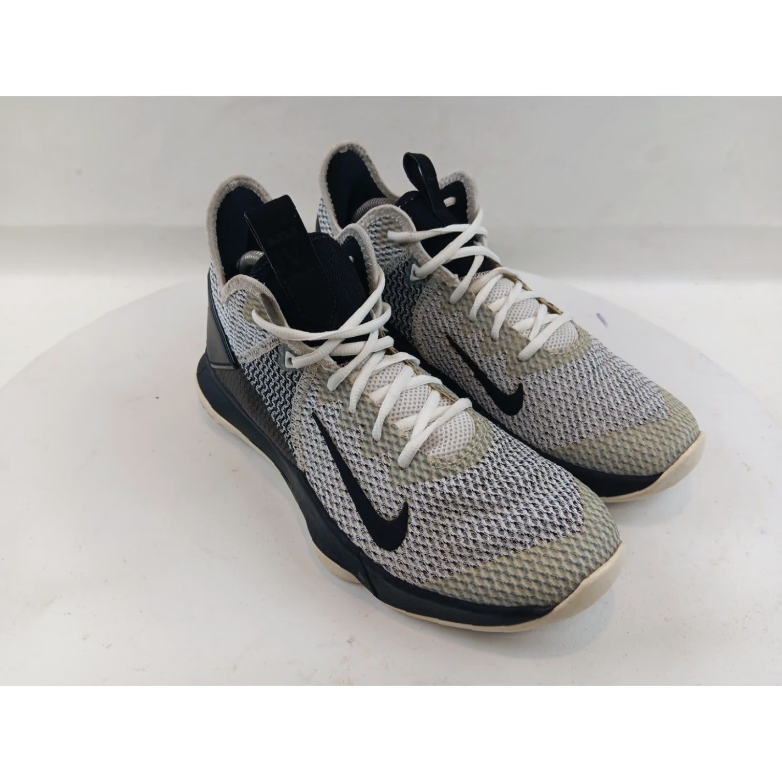 Nike Nike LeBron Witness 4 Sneaker Men’s 9.5 Black White BV7427-101 Mens Shoes Size ONE SIZE - 2 Thumbnail