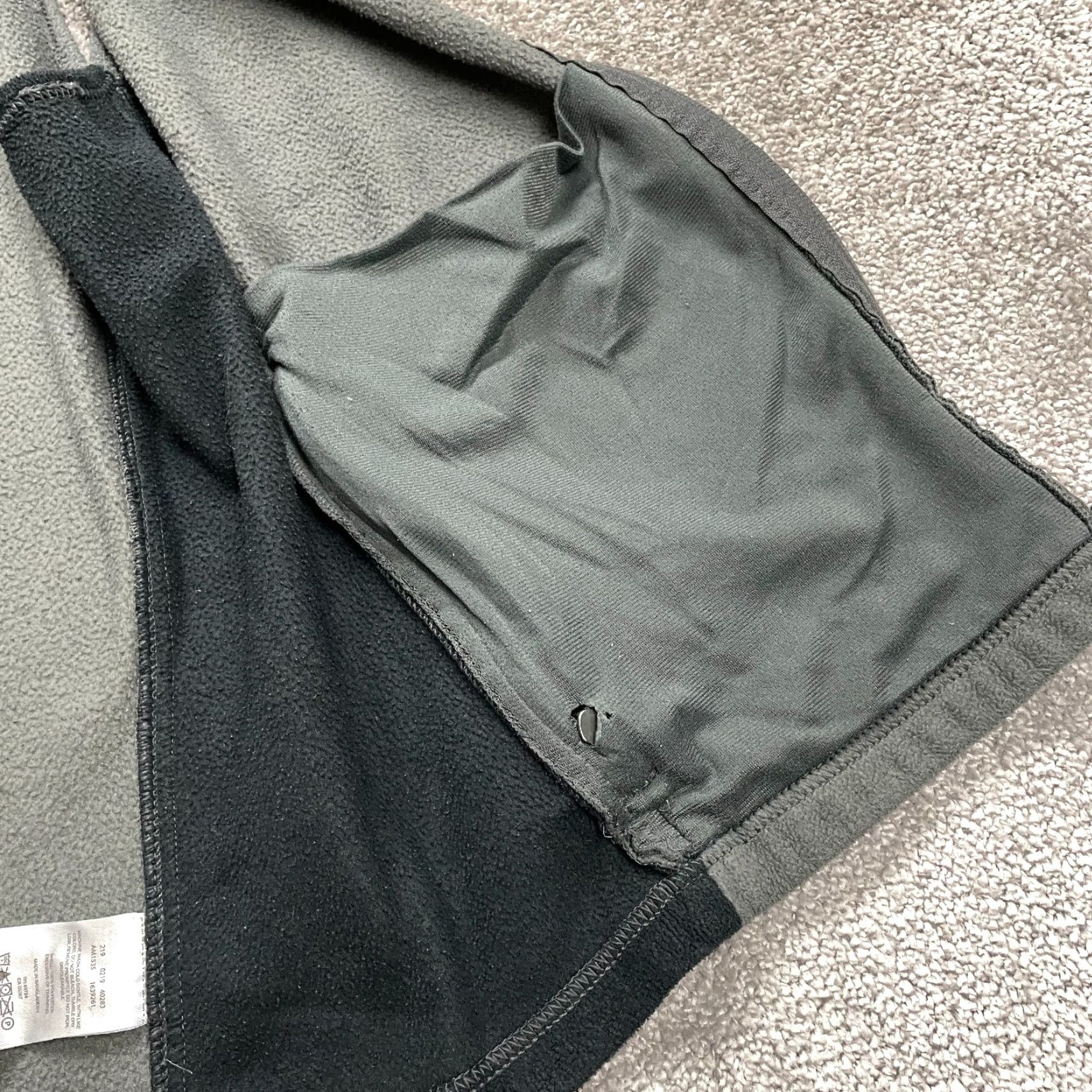 Vintage Columbia Vest Mens Large Gray Full Zip Stand-Up Collar Fleece Steens Mountain Outdoor Classic Sports VINTAGE? No (not vintage) Size US L / EU 52-54 / 3 - 5 Thumbnail