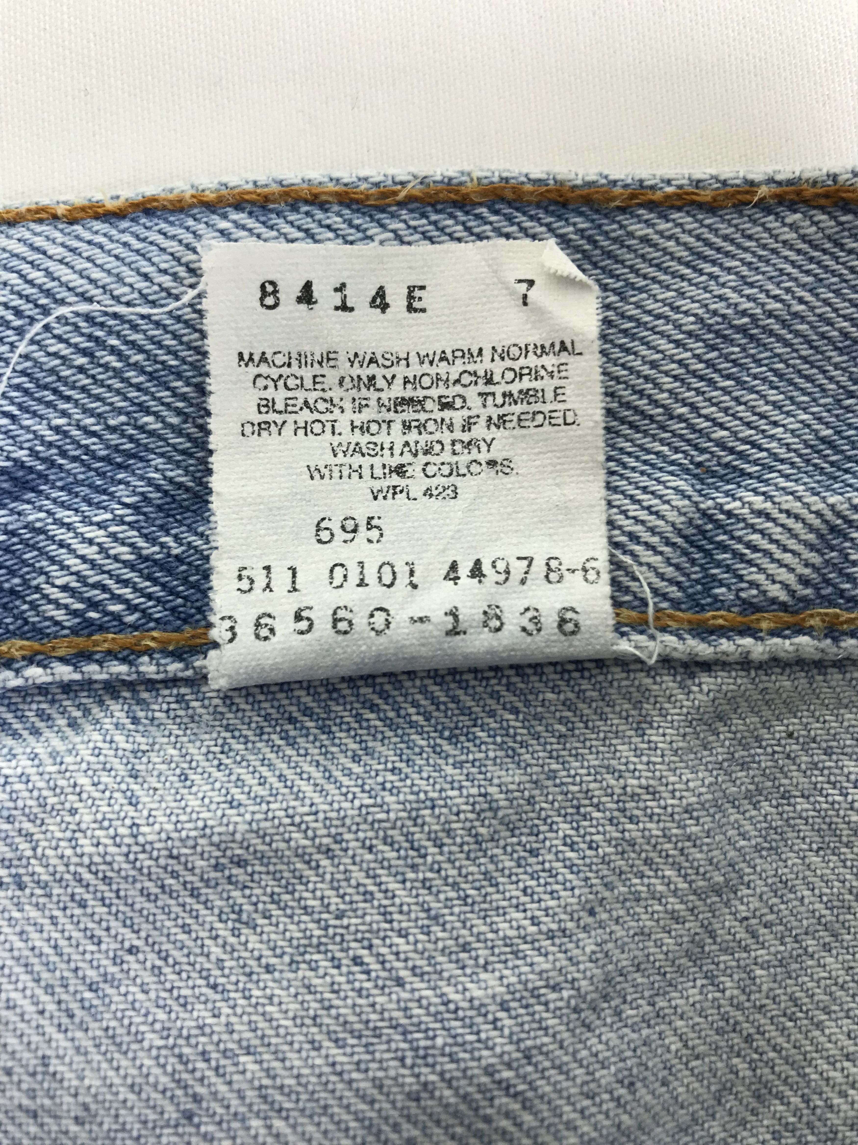 Levi's Vintage Levi's 560 Loose Fit Short Jeans Size US 36 / EU 52 - 5 Thumbnail