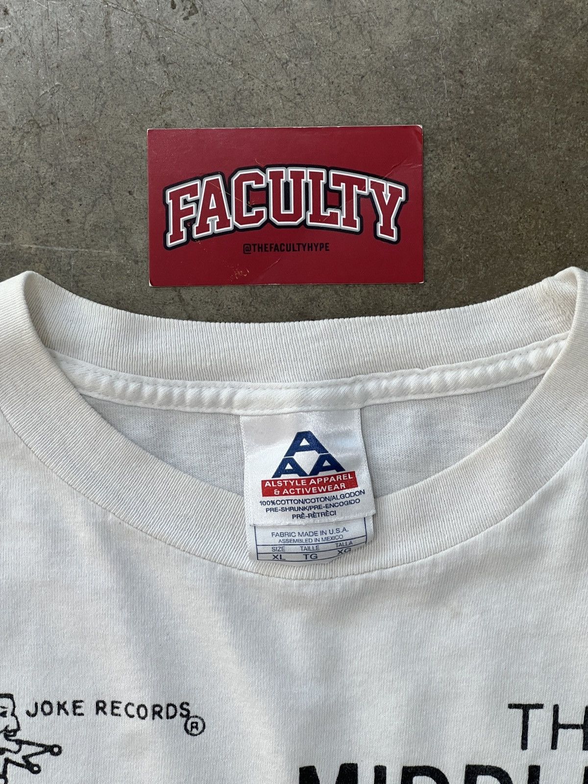 Band Tees Vintage Middle Class Out of Vogue Alumb Band Tee Alstyle XL Size US XL / EU 56 / 4 - 3 Thumbnail