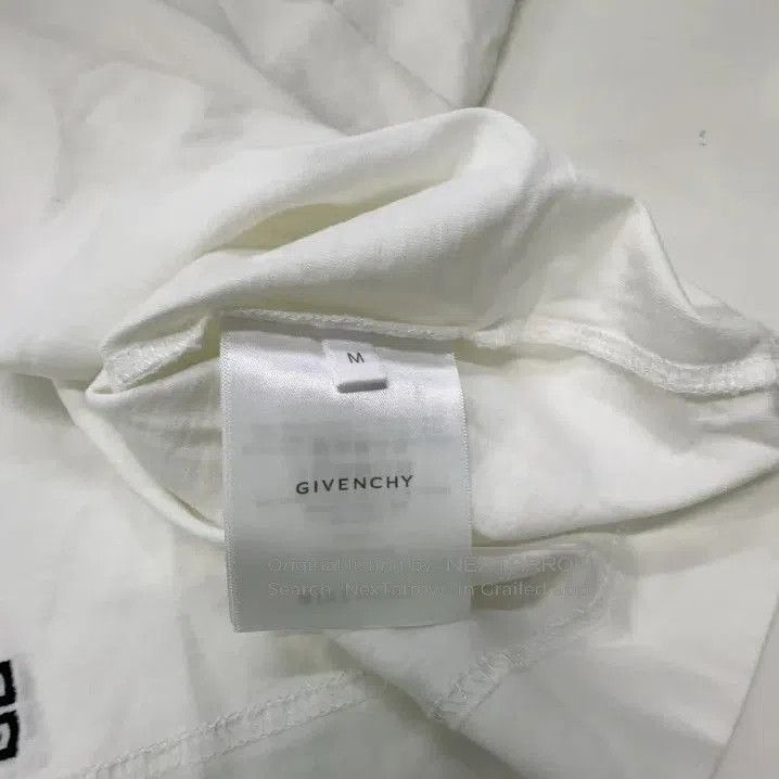 Givenchy Givenchy SS22 Letter Embroidery Short-Sleeve T-Shirt. Size US M / EU 48-50 / 2 - 4 Thumbnail