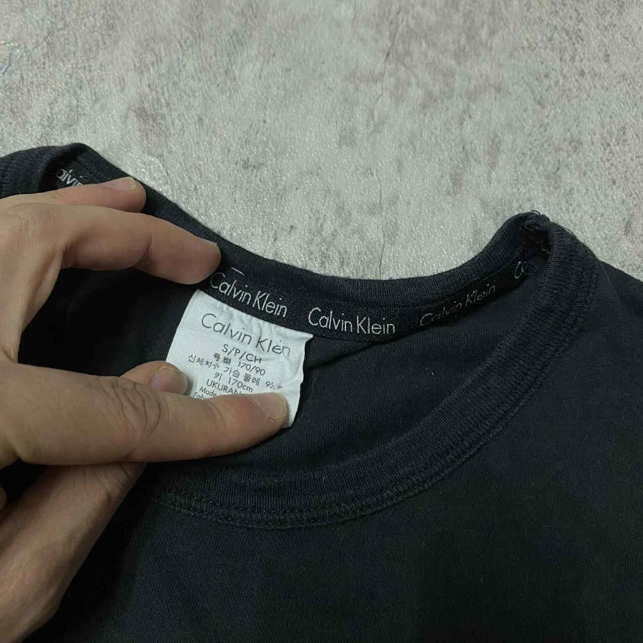 Calvin Klein Calvin Klein black vinatge T-shirt Size US S / EU 44-46 / 1 - 3 Thumbnail
