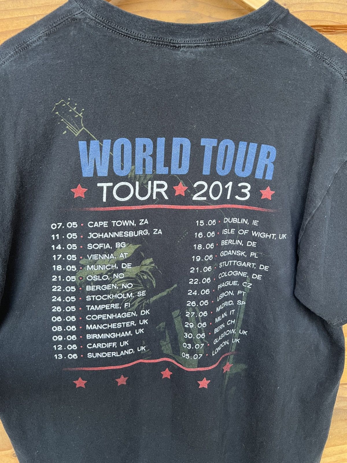 Band Tees 2013 VINTAGE BON JOVI CAUSE WE CAN WORLD ROUR BAND T SHIRT Size US L / EU 52-54 / 3 - 8 Thumbnail