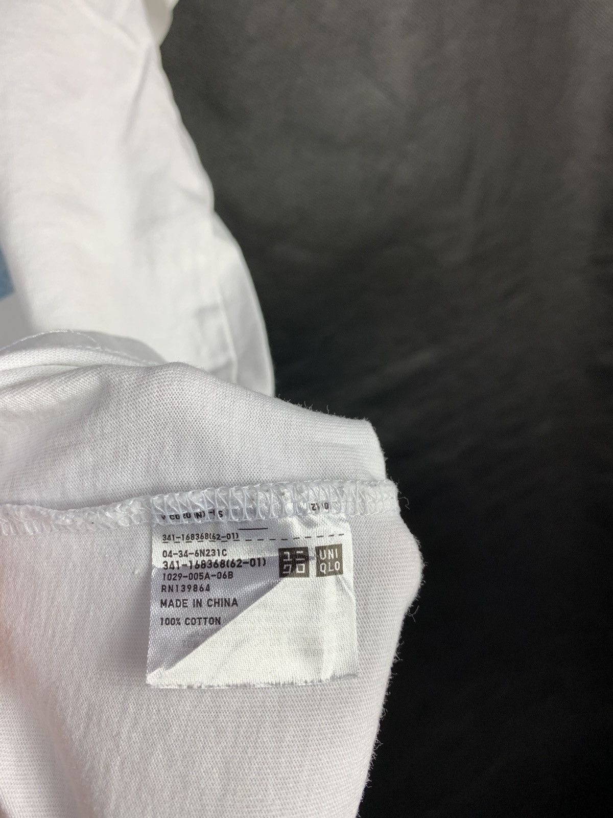 Japanese Brand Rare! Uniqlo Mount Fuji Scenery Art Tee Size US S / EU 44-46 / 1 - 6 Thumbnail
